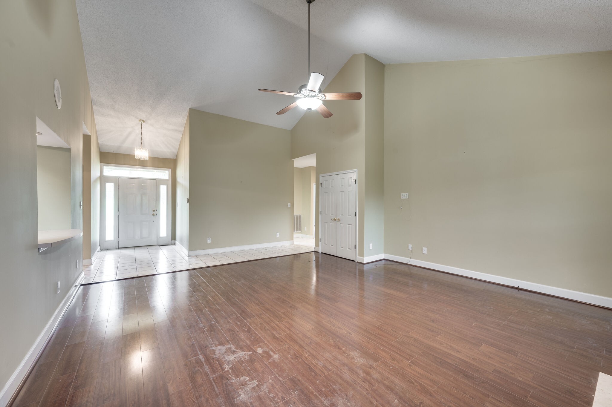 3529 Greystone Dr