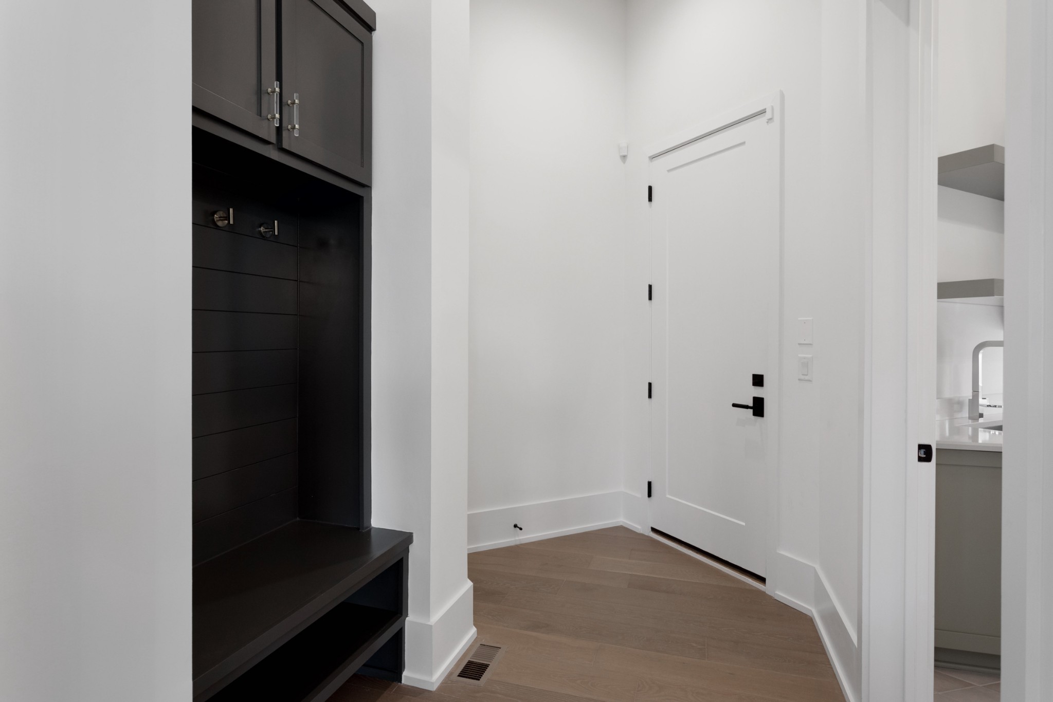 495 Chloe Ct