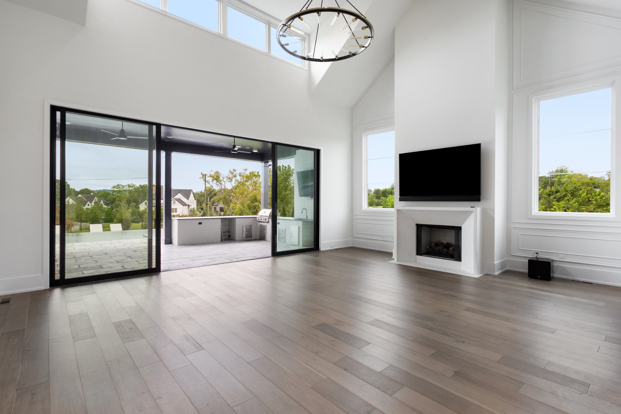 495 Chloe Ct