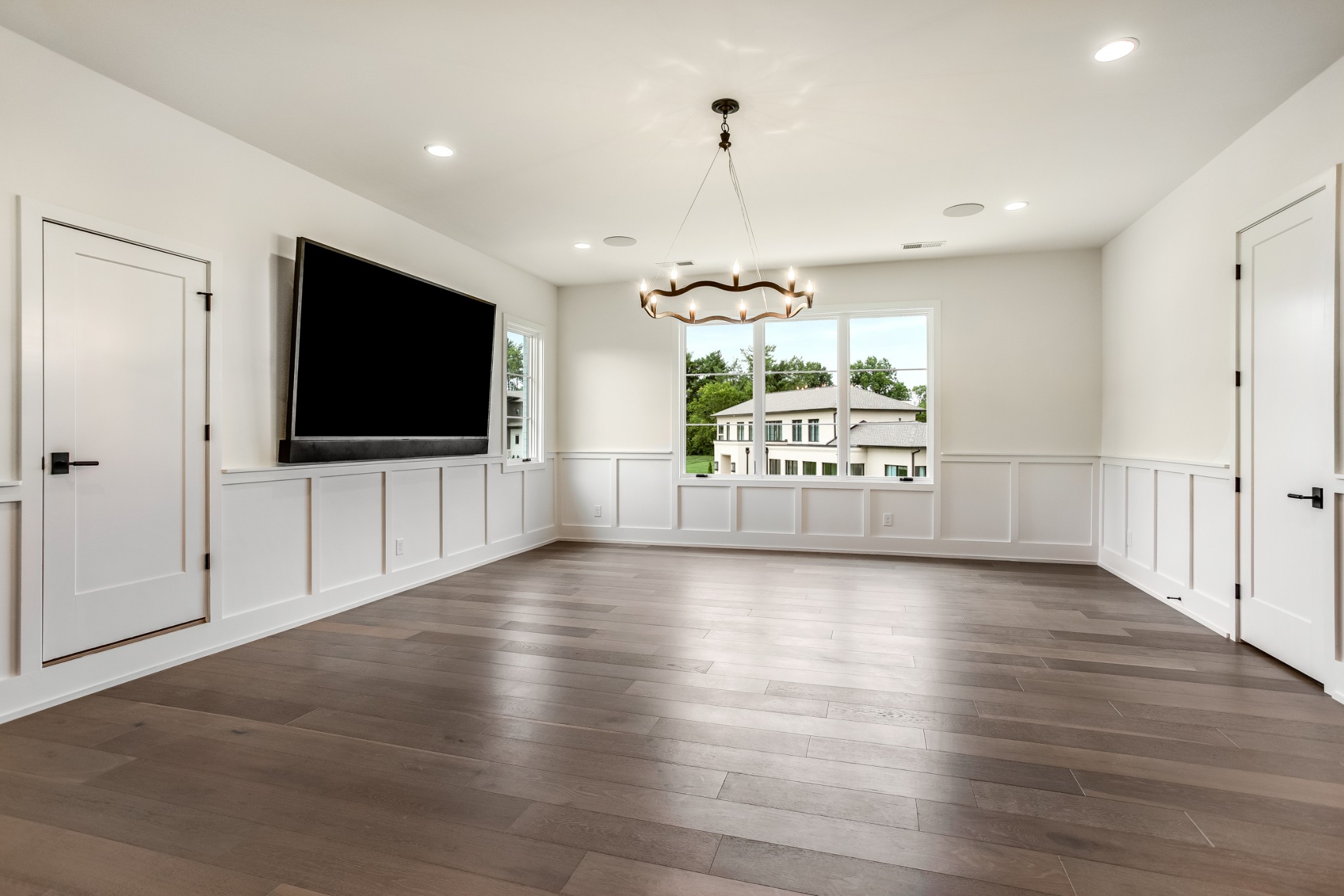 495 Chloe Ct