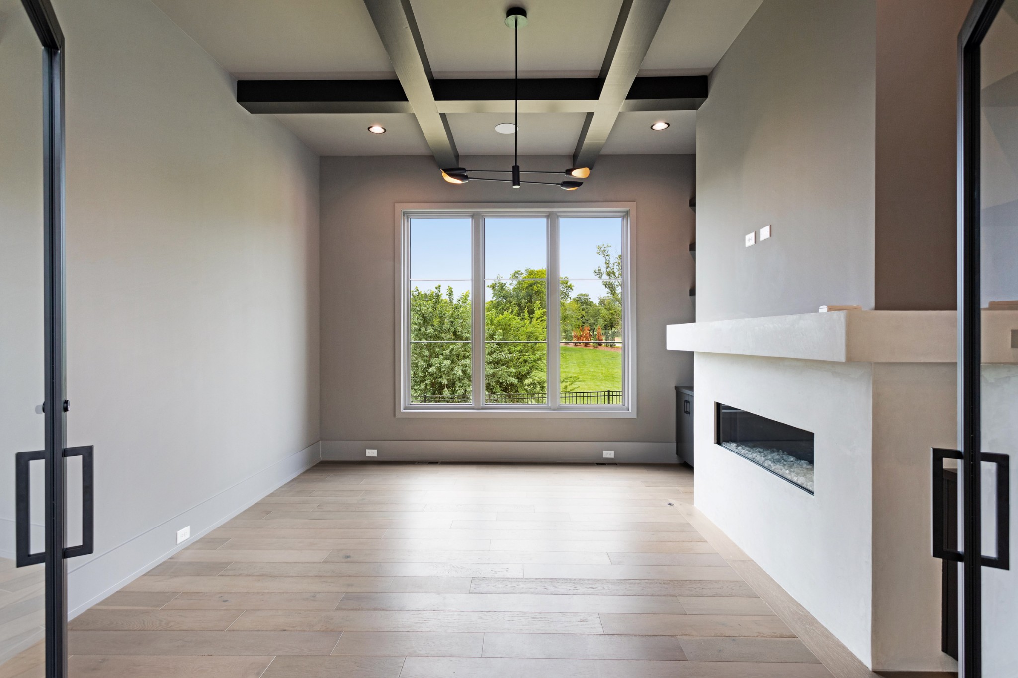 495 Chloe Ct