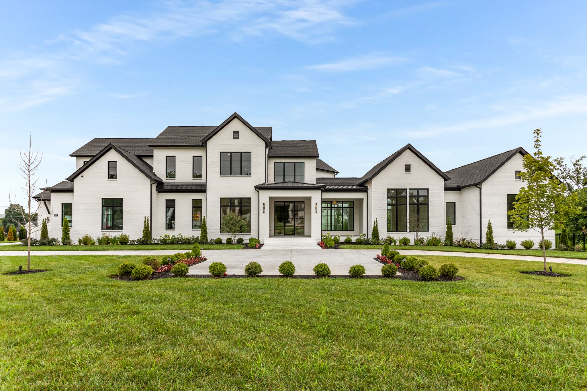 495 Chloe Ct