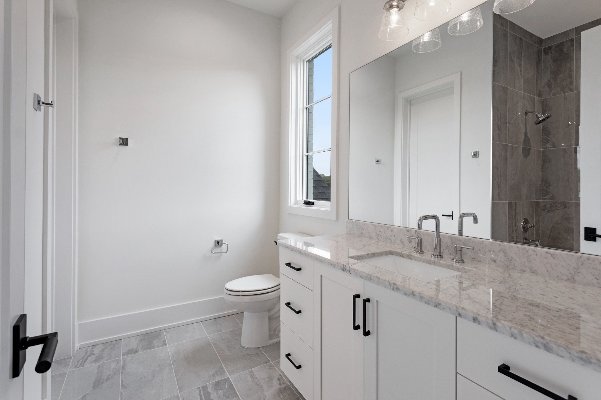 495 Chloe Ct