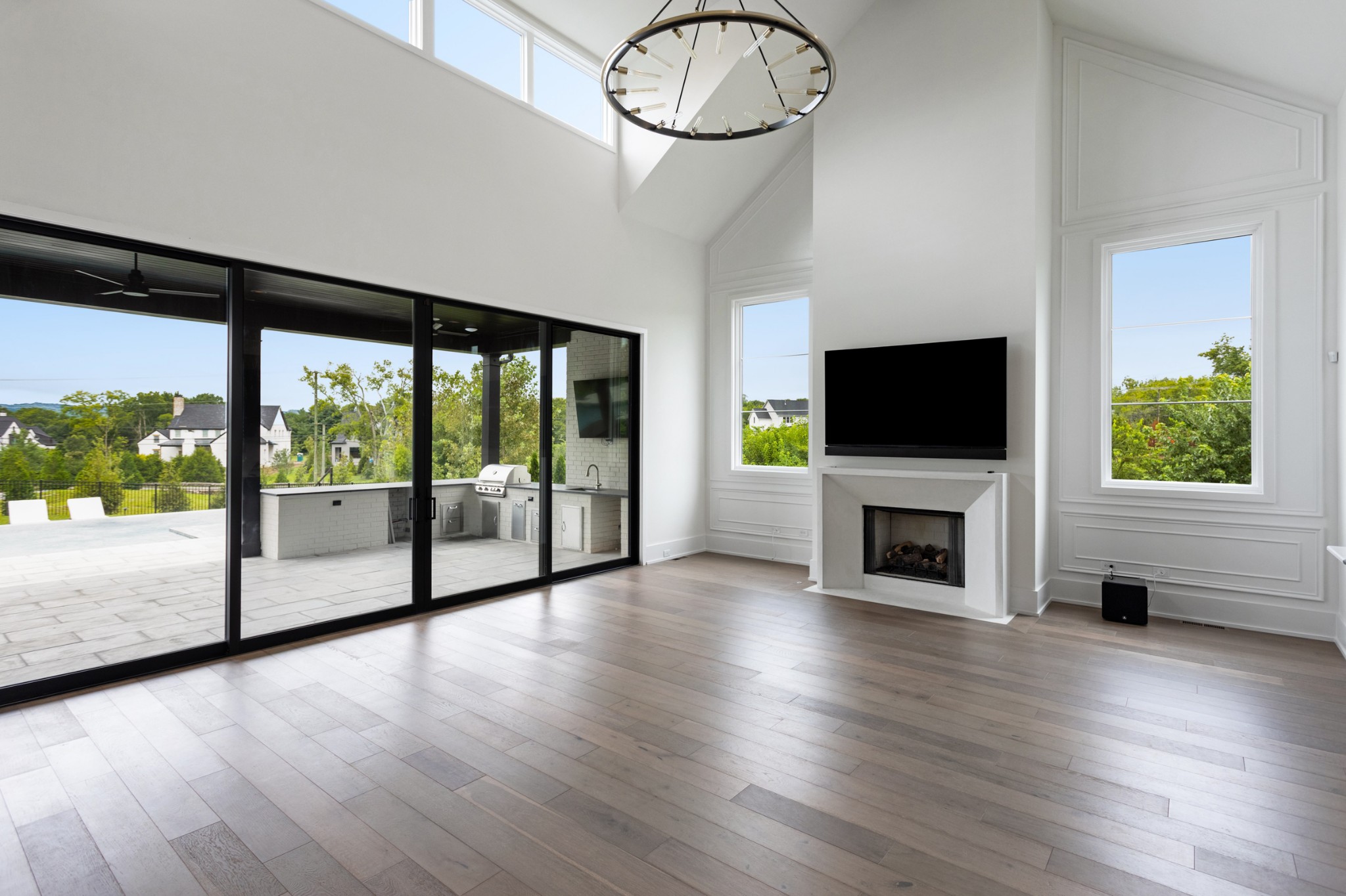 495 Chloe Ct