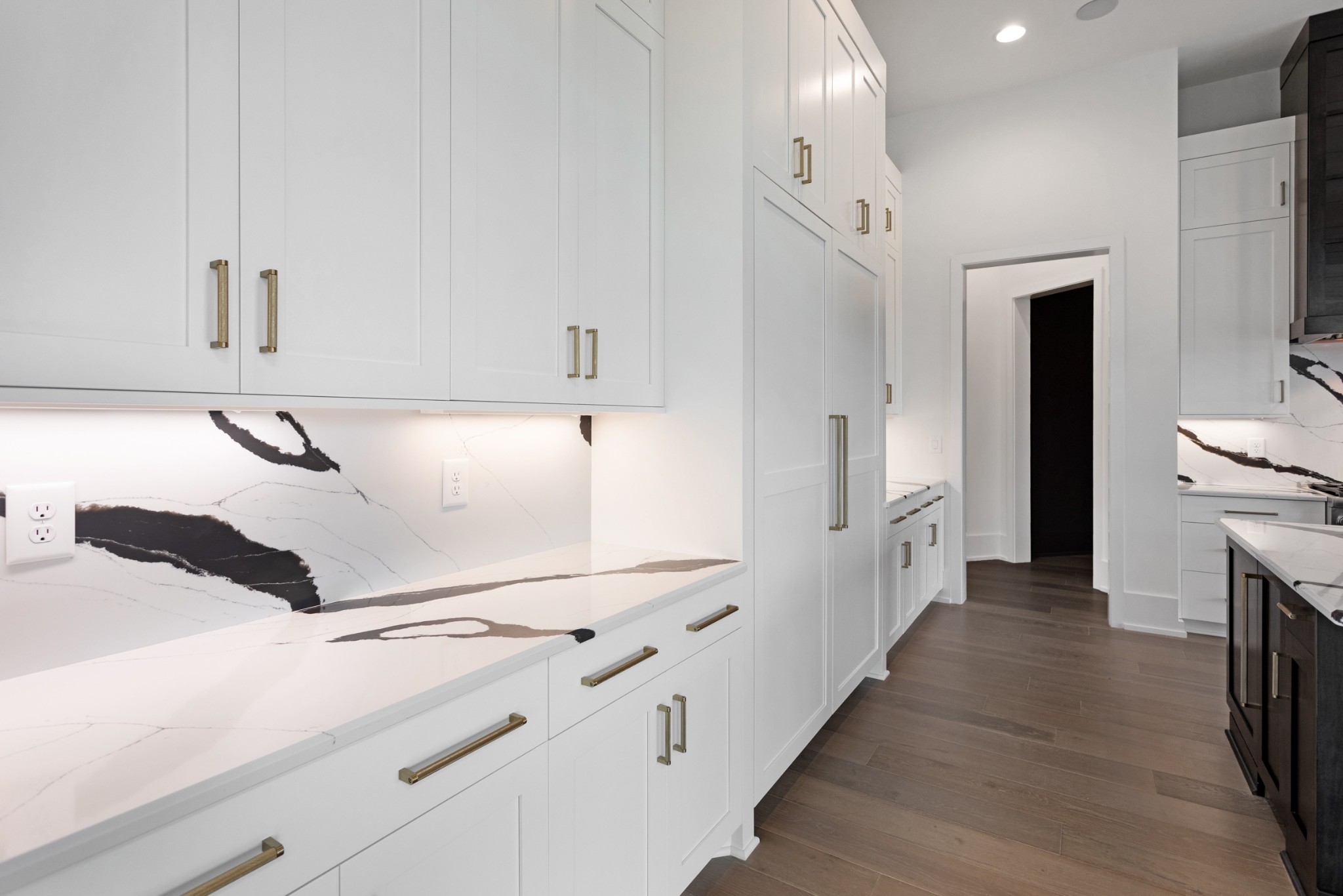 495 Chloe Ct