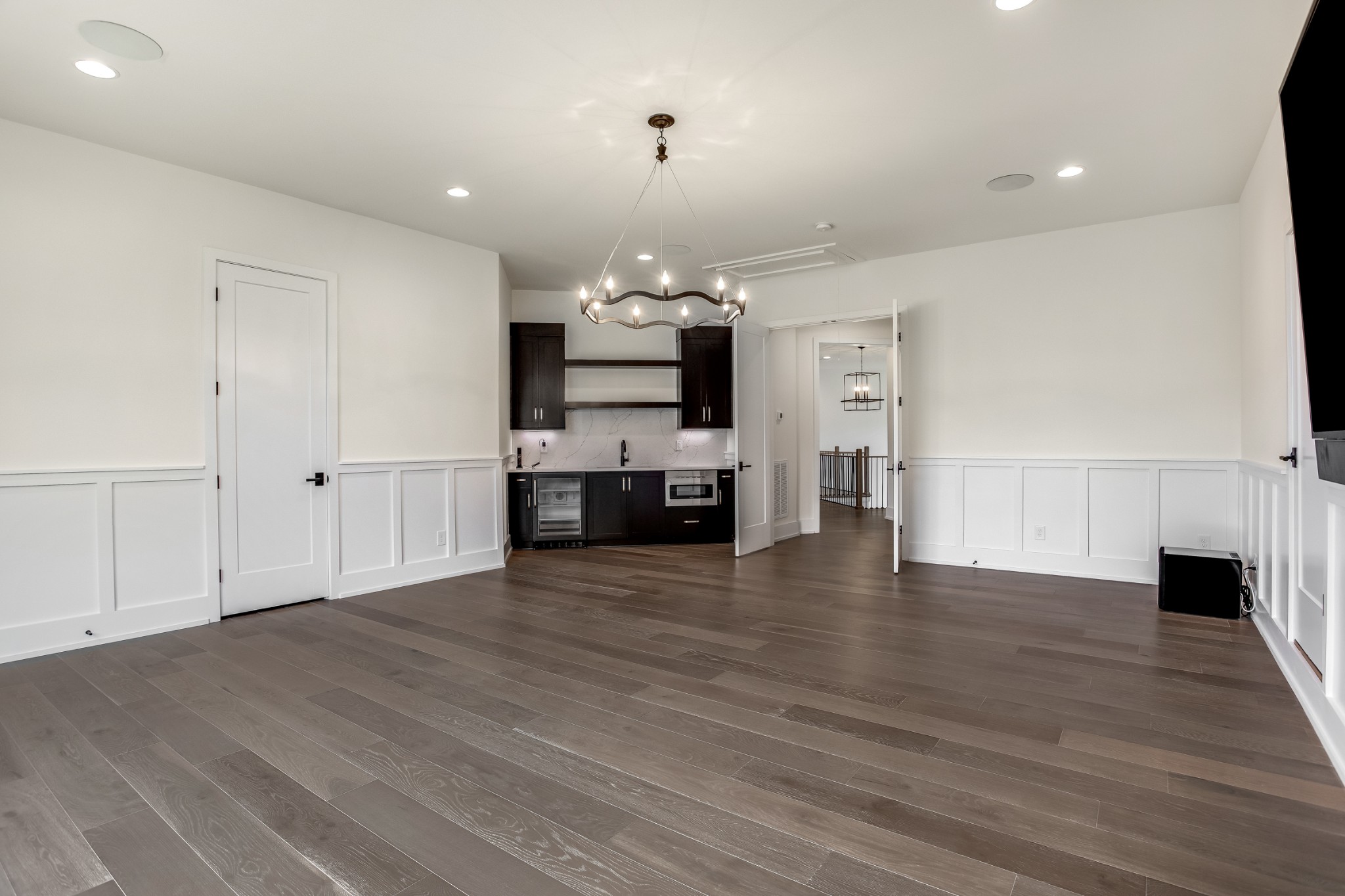 495 Chloe Ct