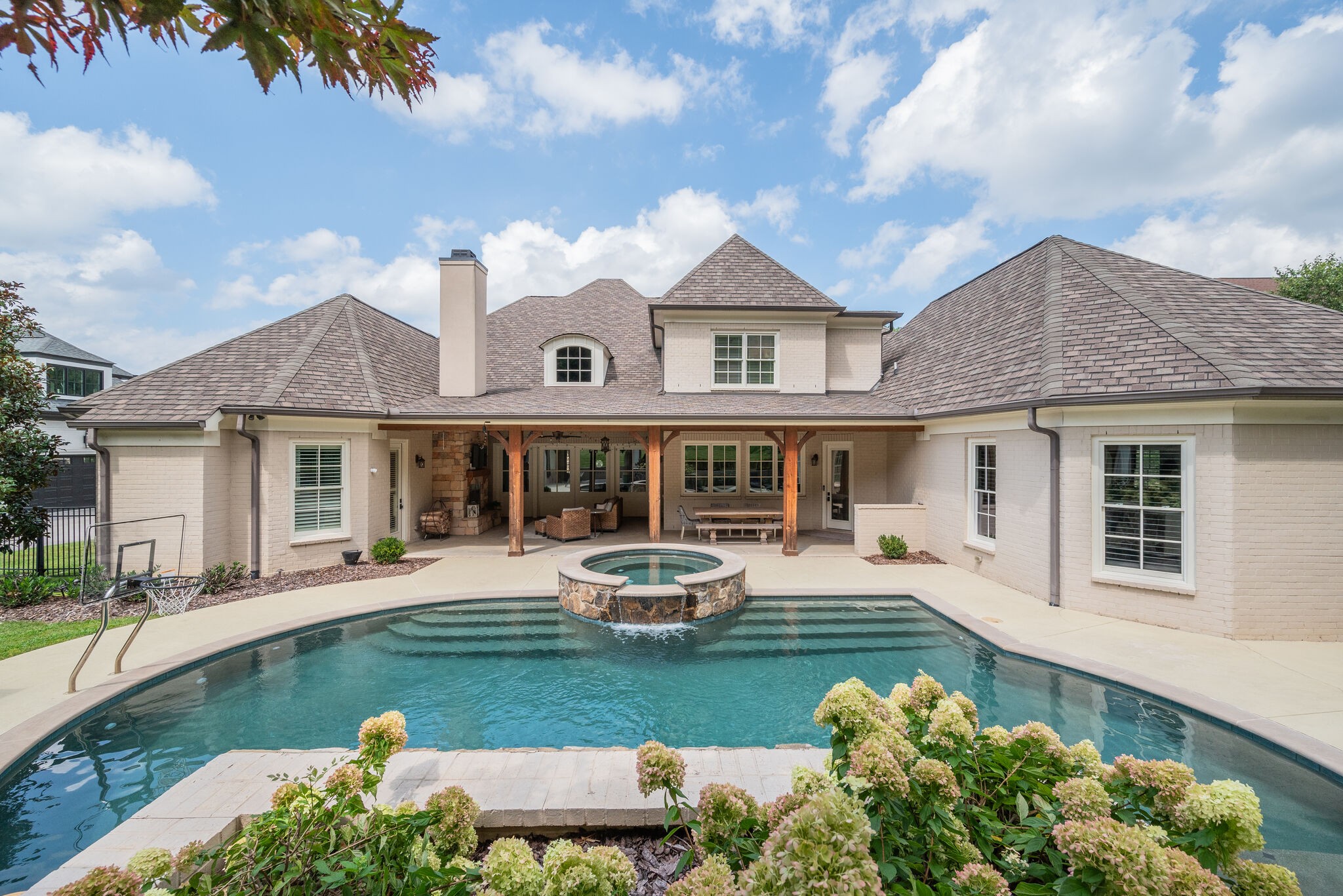 835 Windstone Blvd