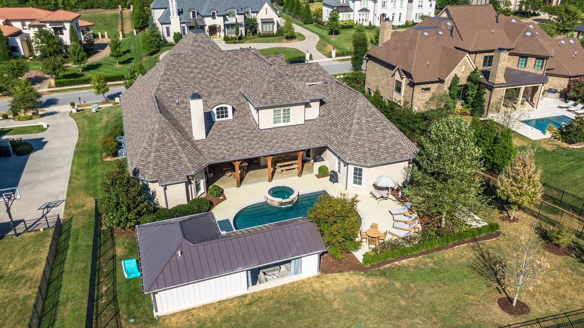 835 Windstone Blvd