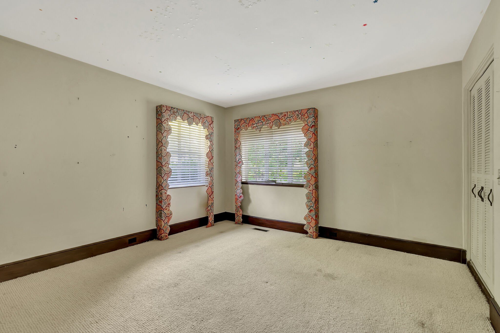 213 Lynnwood Ter