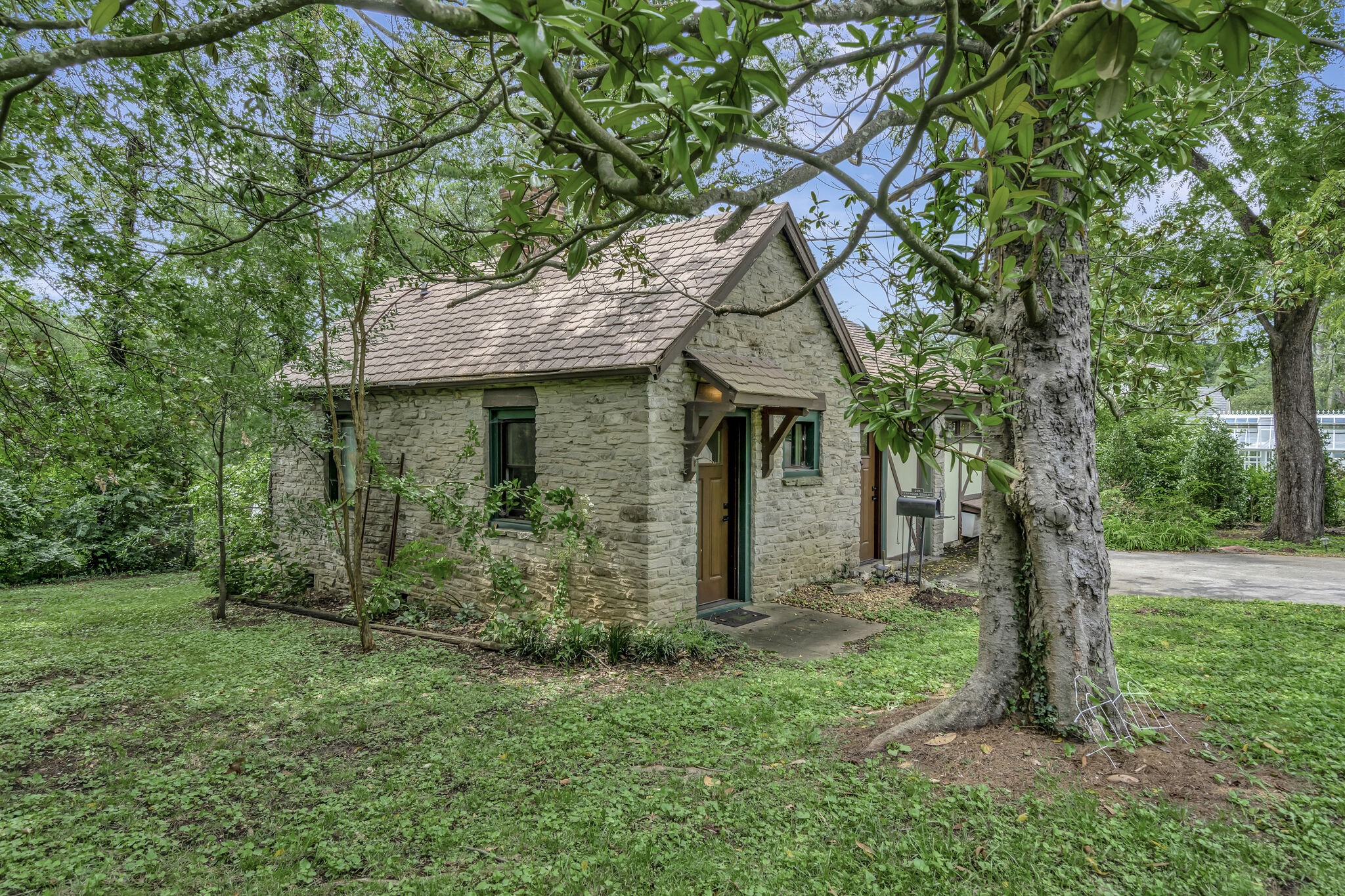 213 Lynnwood Ter