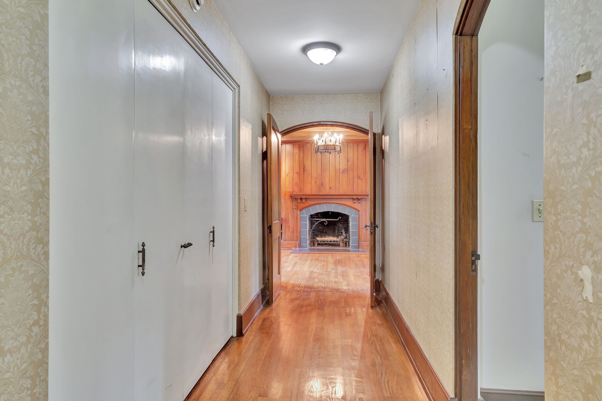 213 Lynnwood Ter