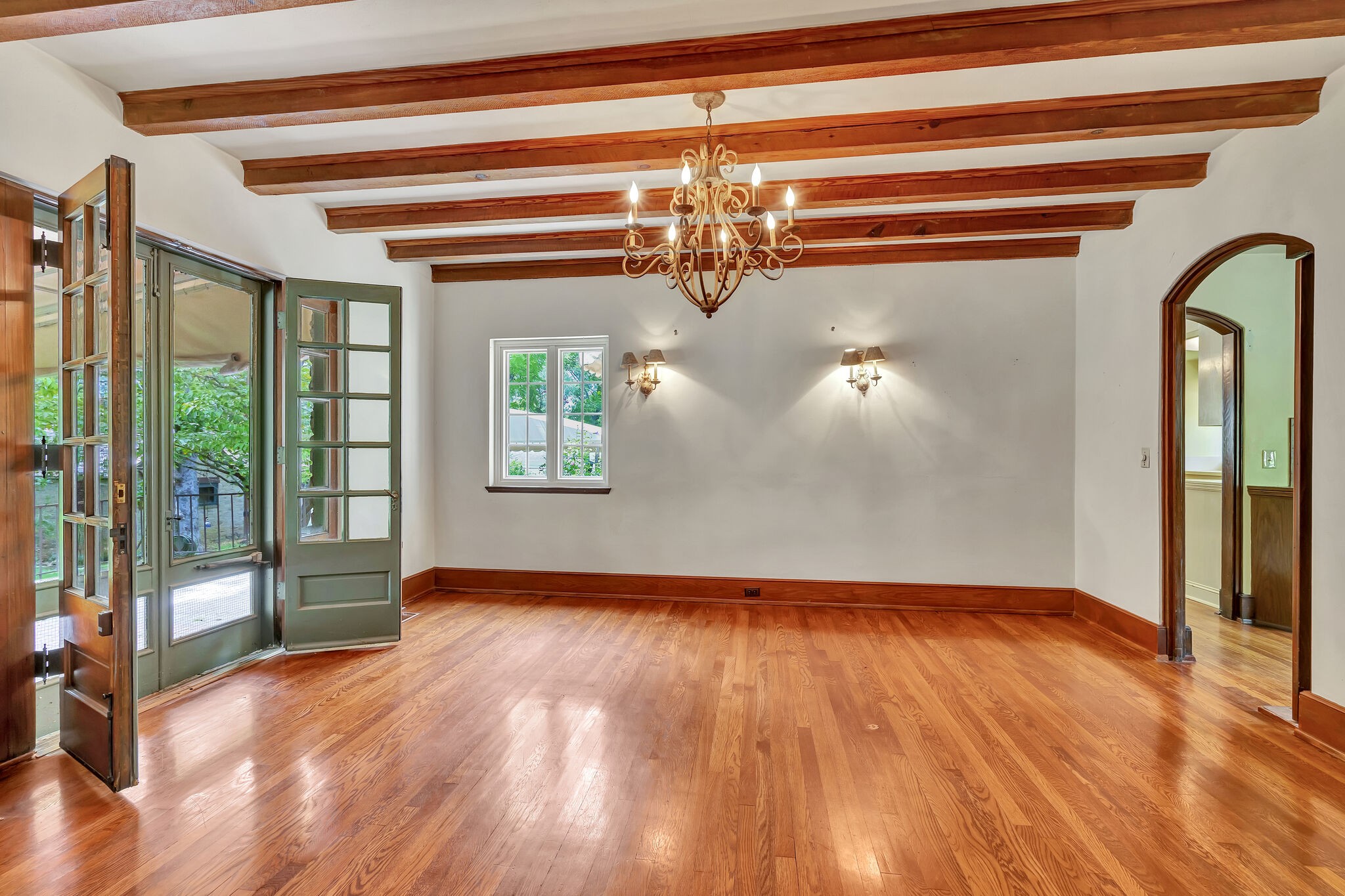 213 Lynnwood Ter