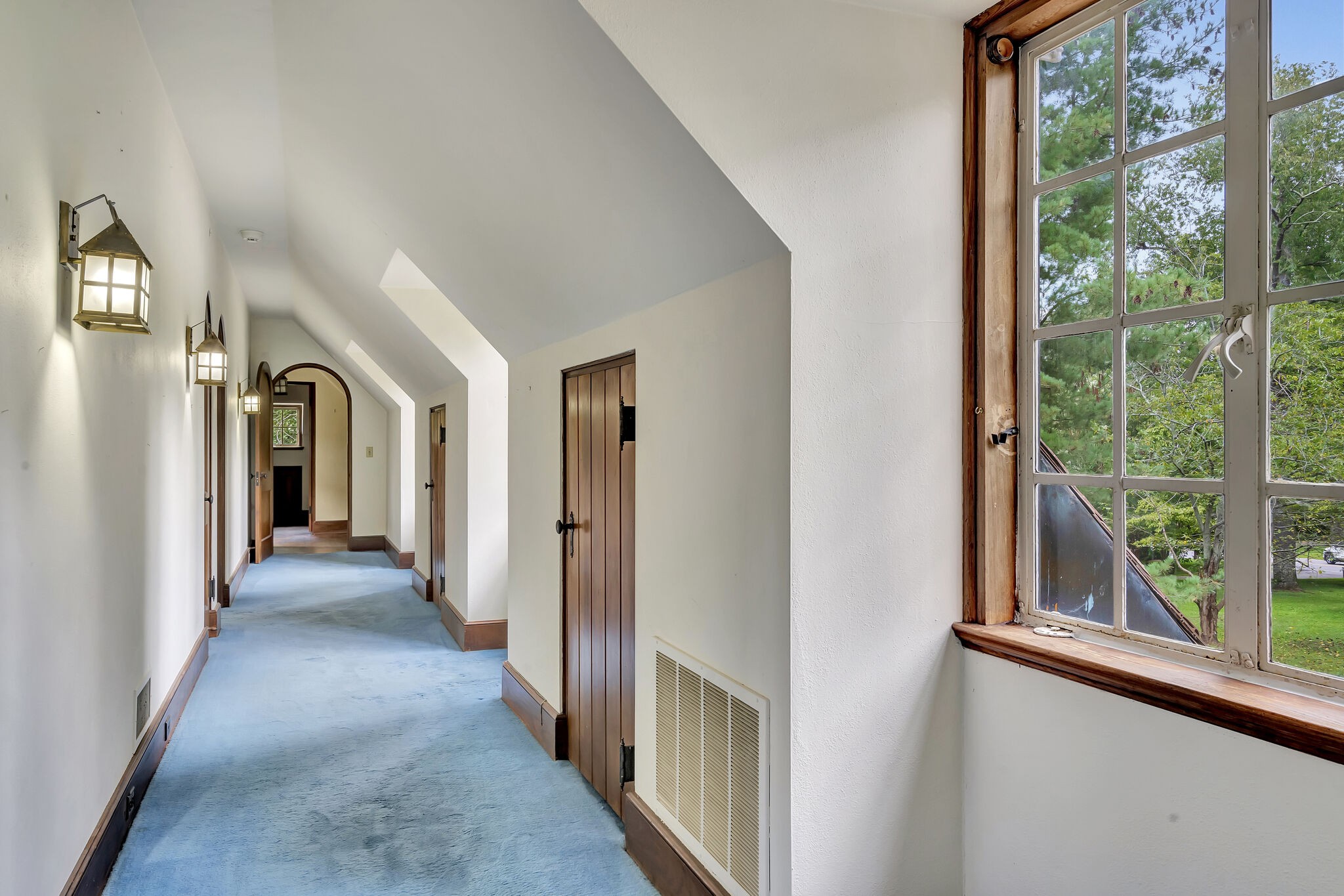 213 Lynnwood Ter