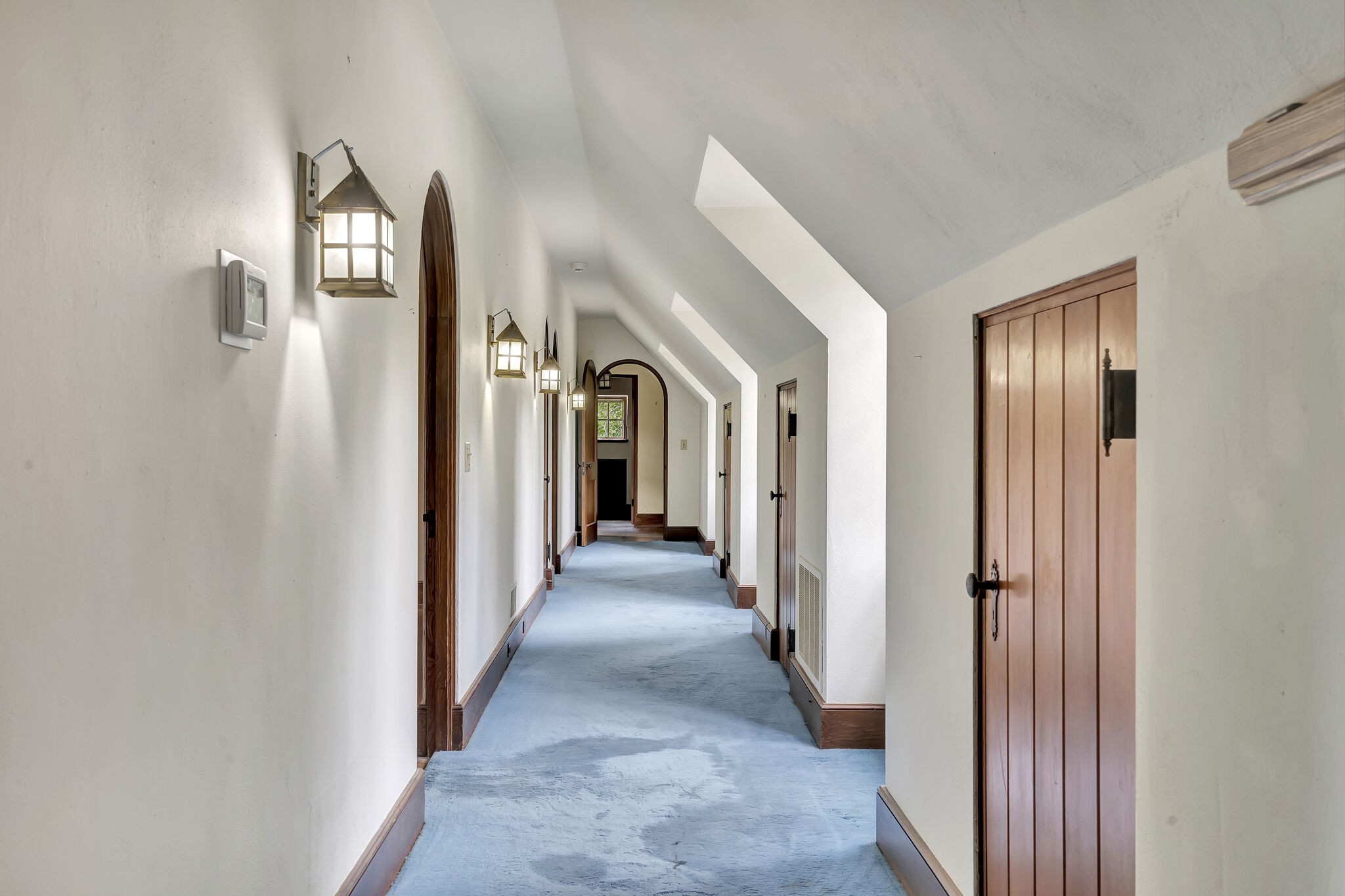 213 Lynnwood Ter