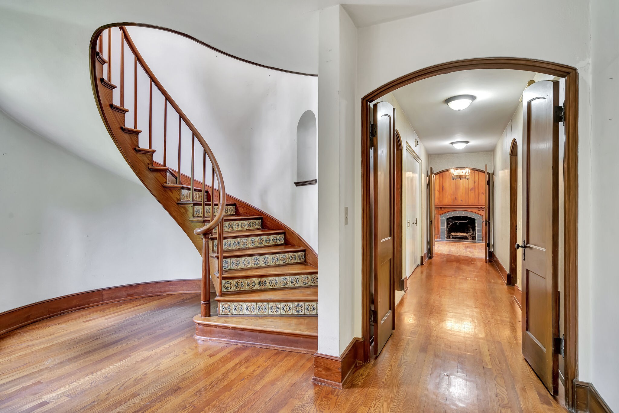 213 Lynnwood Ter