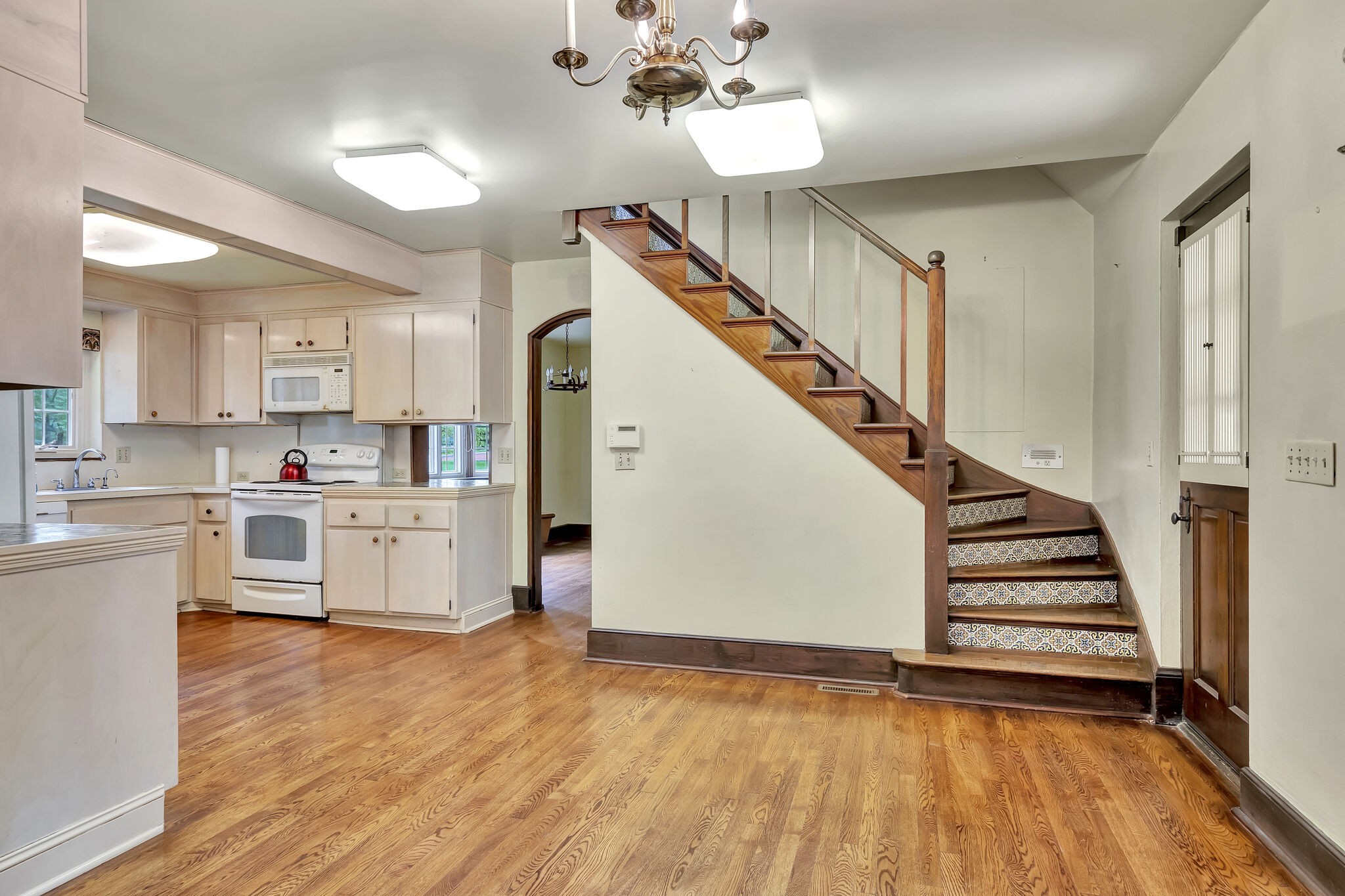 213 Lynnwood Ter