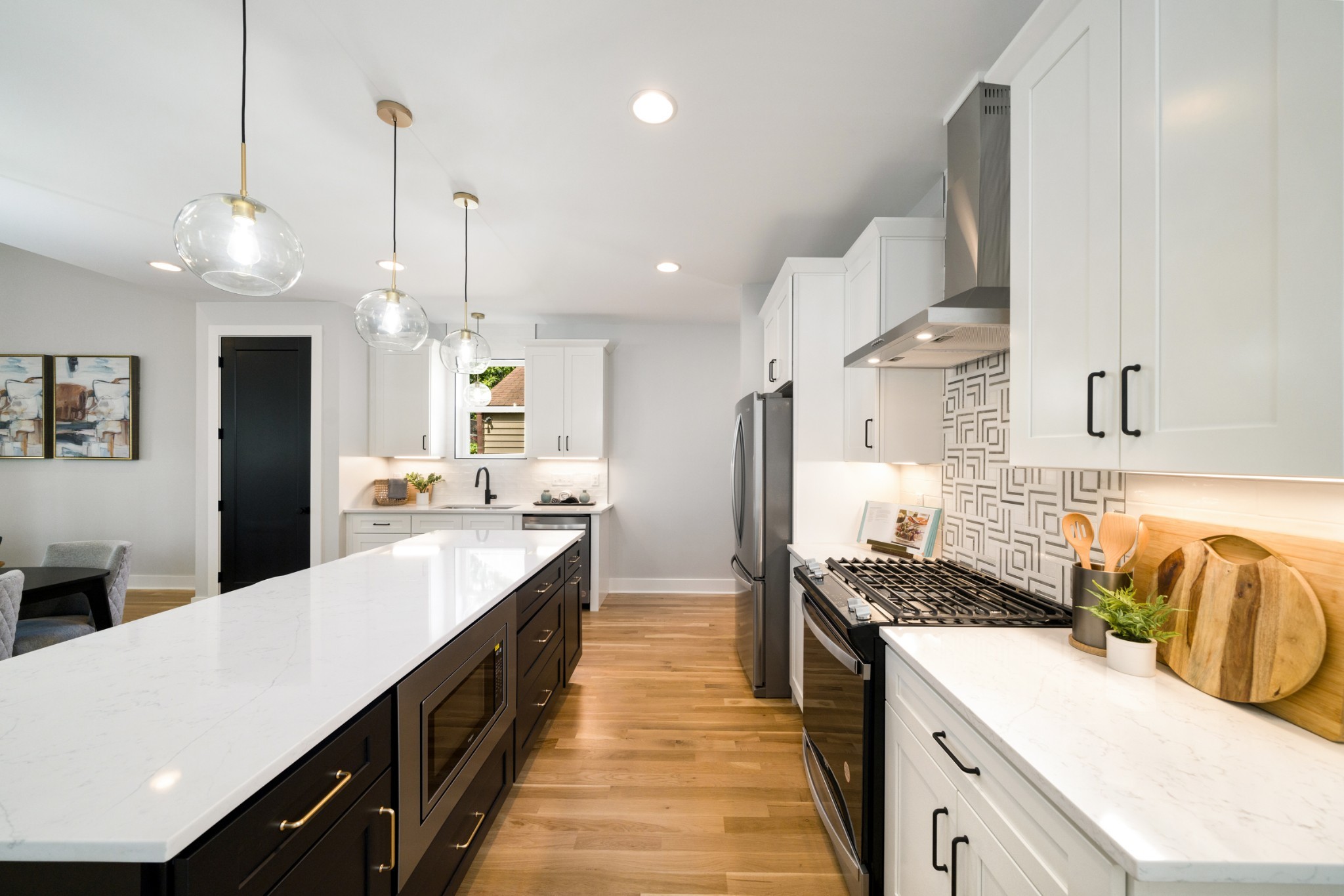 6351B Alamo Pl
