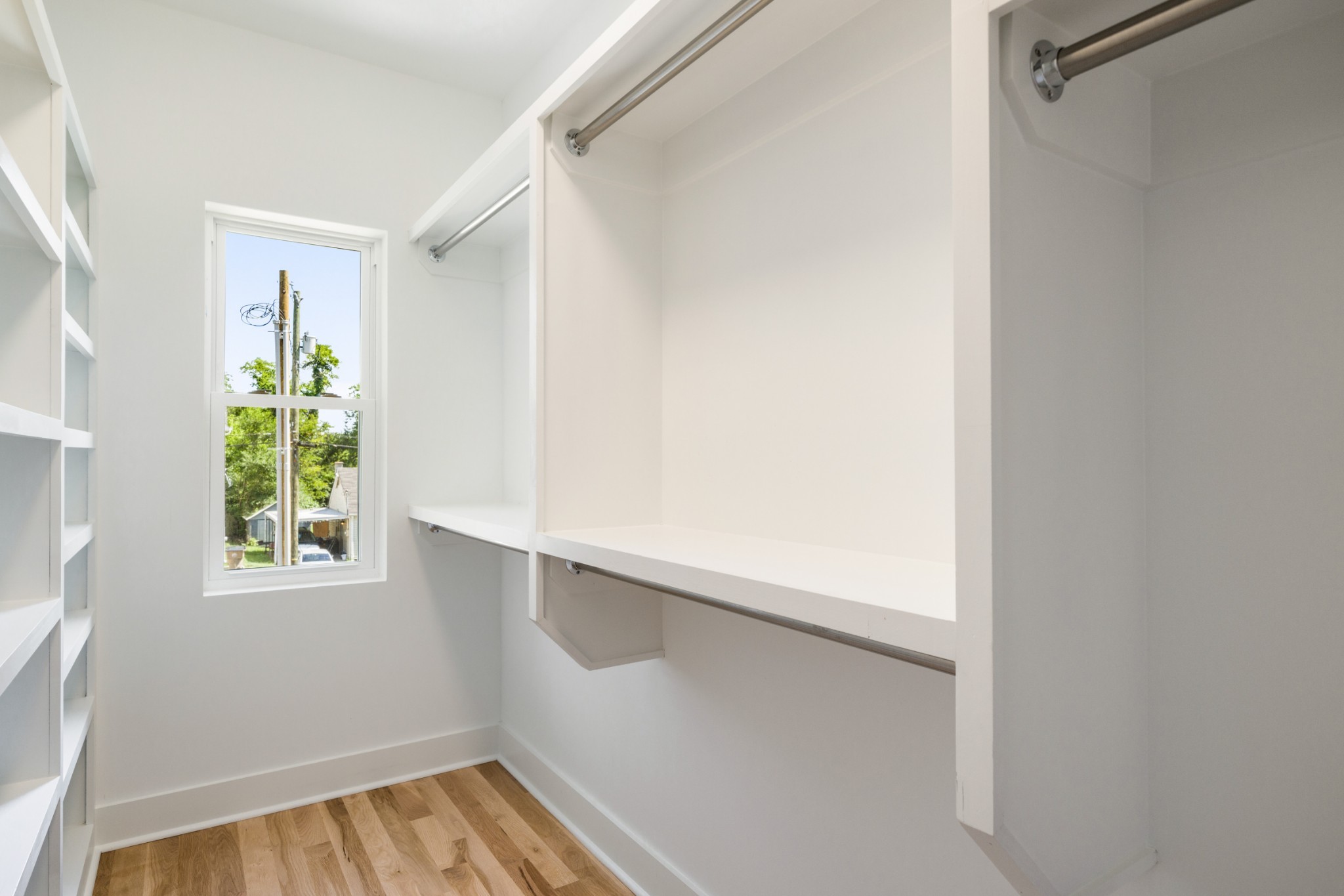 6351B Alamo Pl