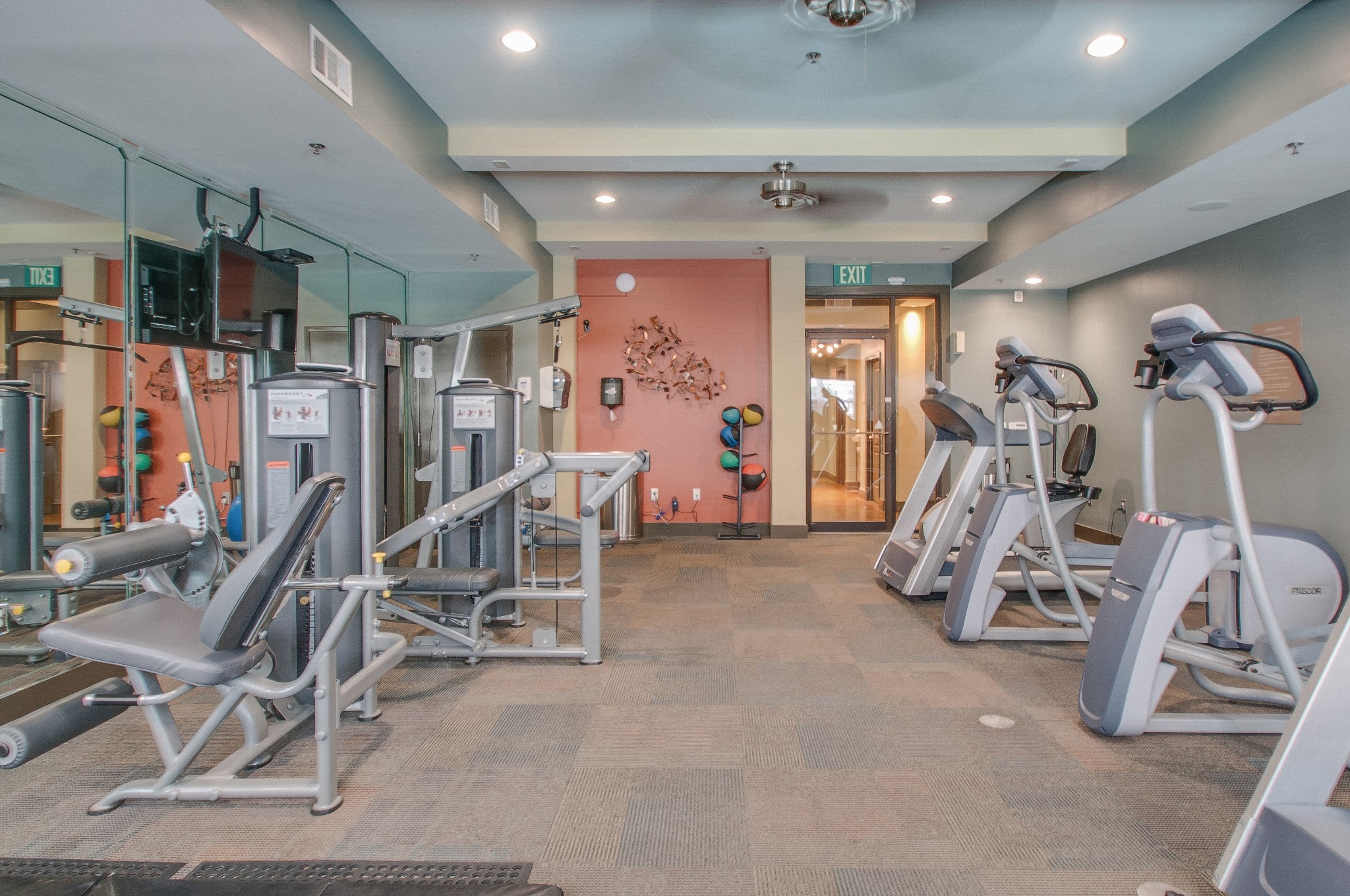 3000 Vanderbilt Pl Unit: 423