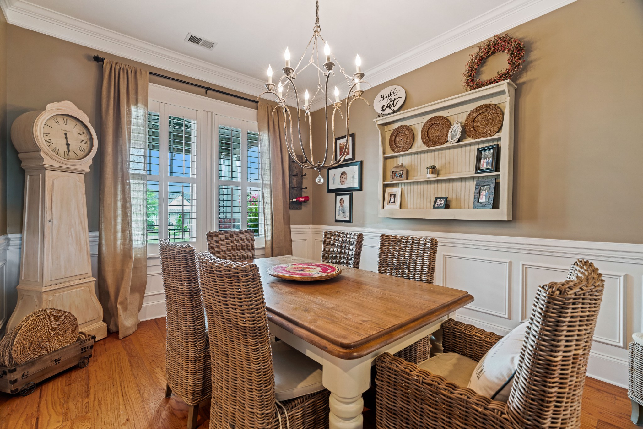 3421 Colebrook Dr