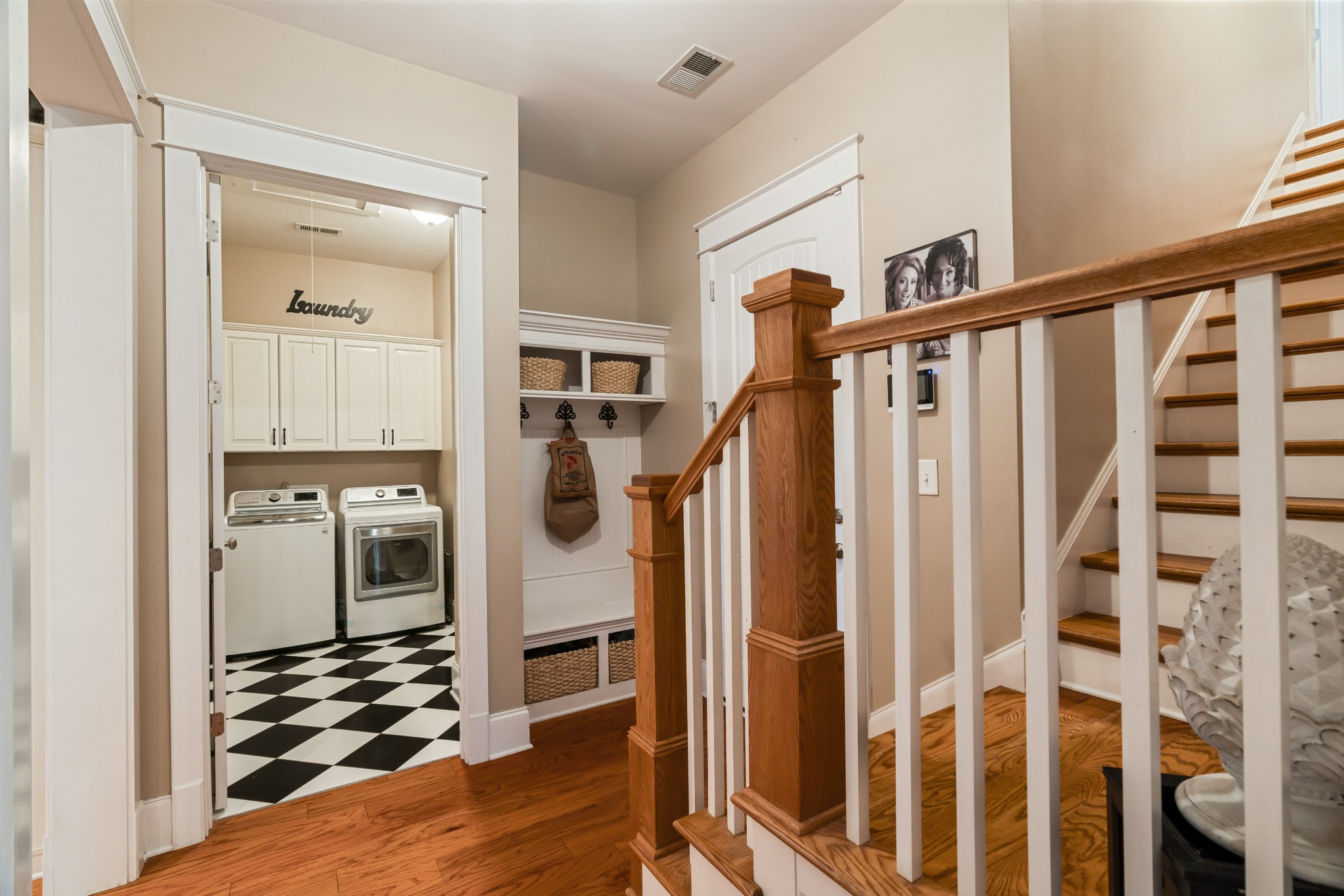 3421 Colebrook Dr