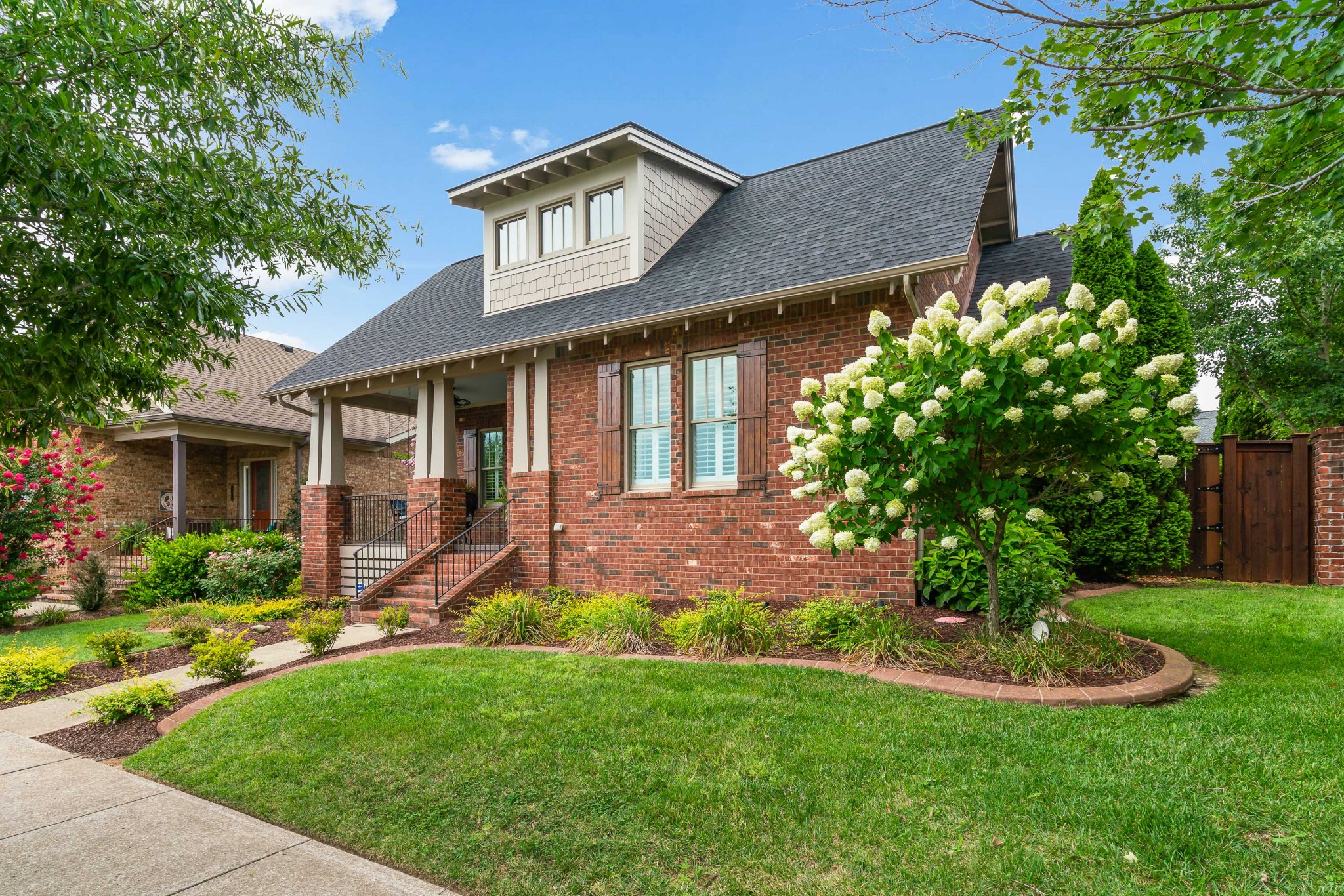 3421 Colebrook Dr