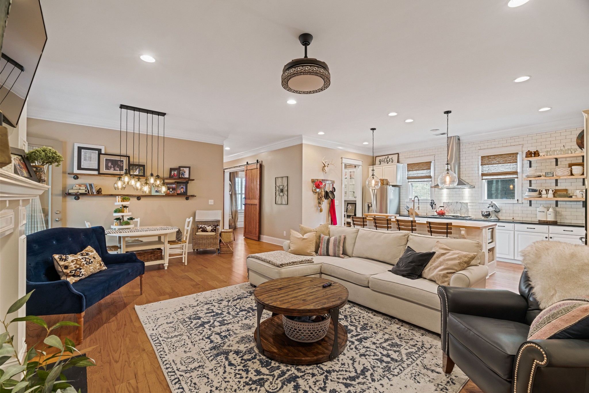 3421 Colebrook Dr