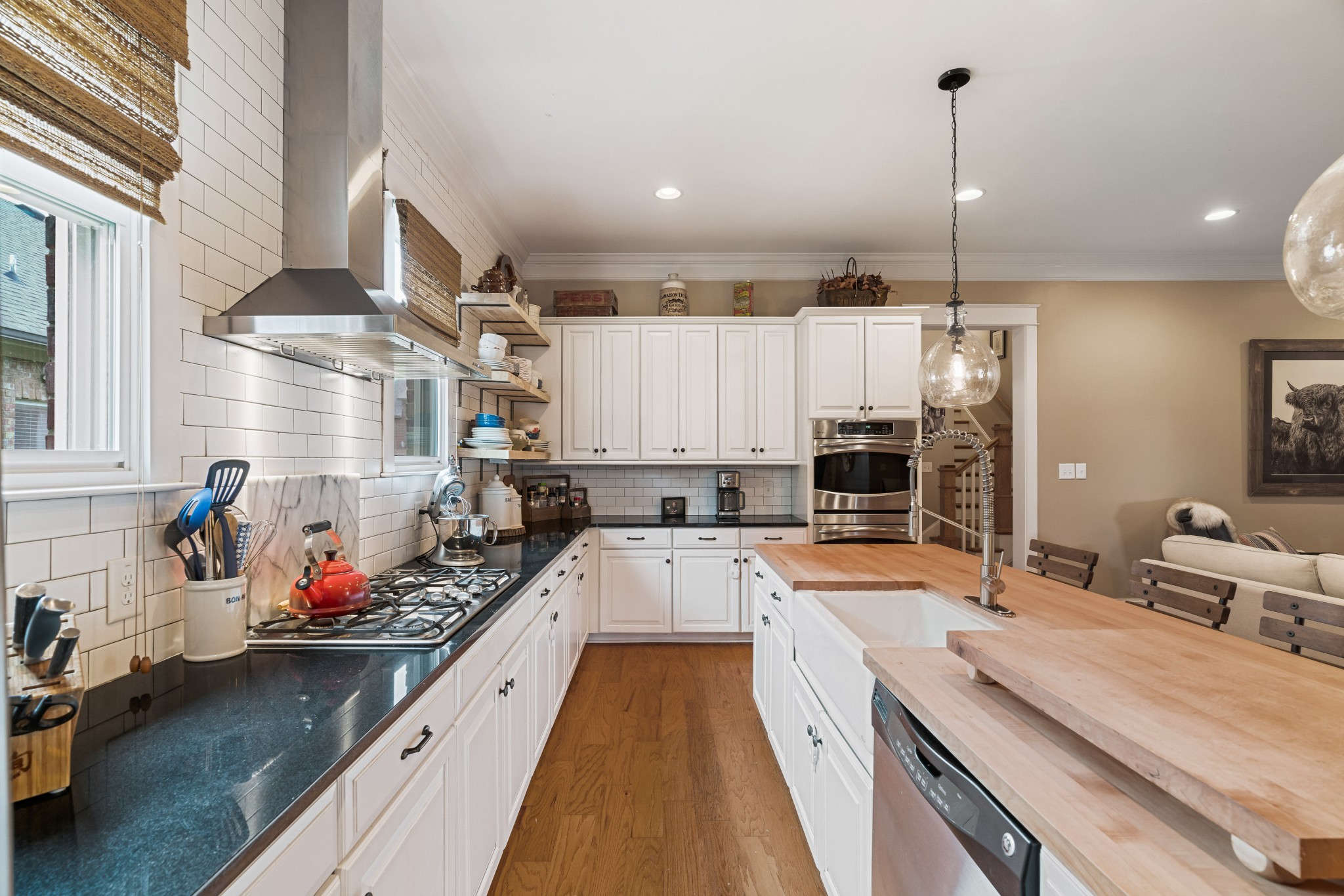 3421 Colebrook Dr