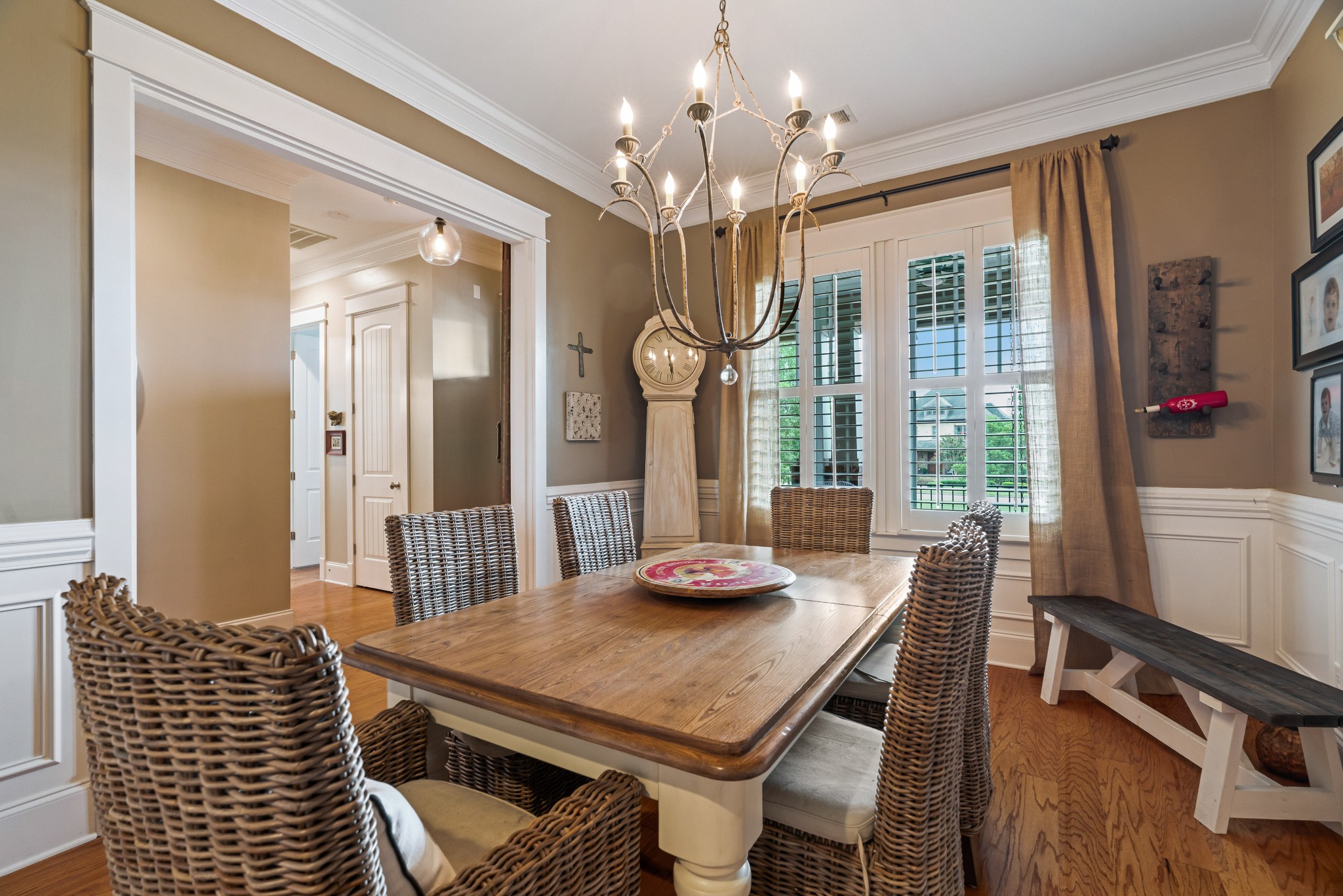 3421 Colebrook Dr