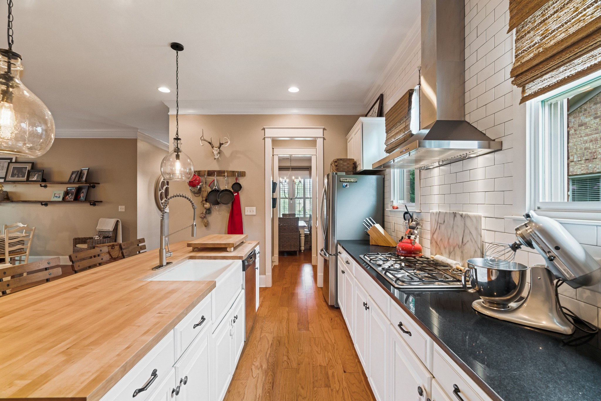 3421 Colebrook Dr