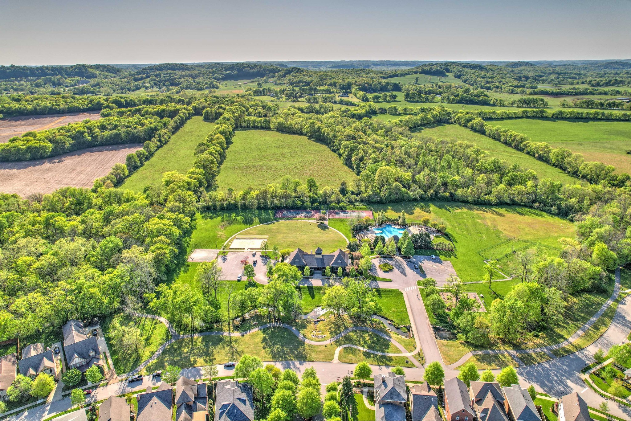3421 Colebrook Dr