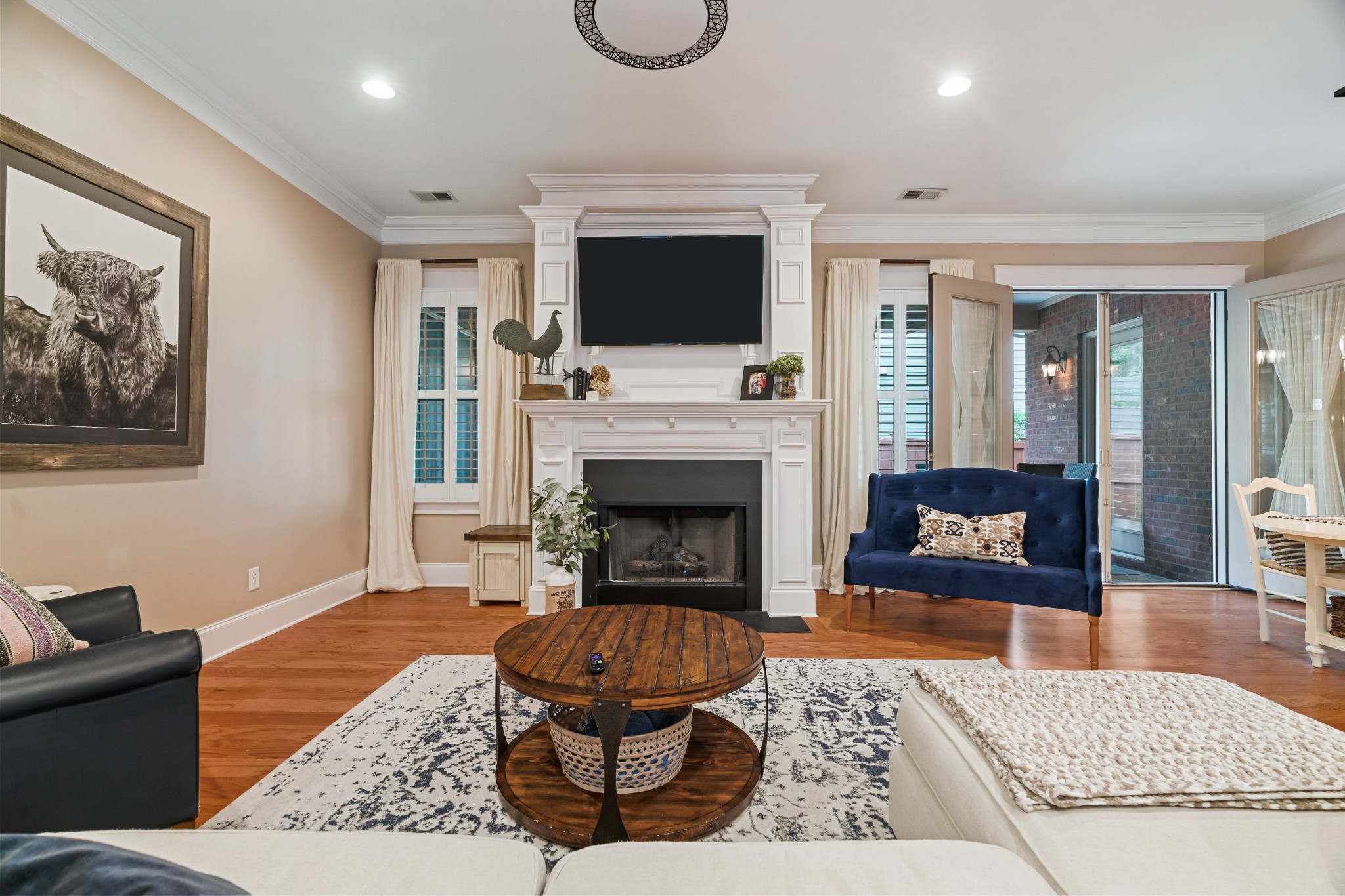 3421 Colebrook Dr