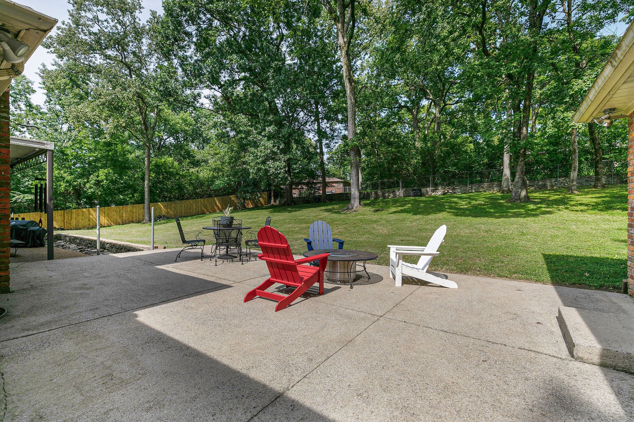 712 Clematis Dr