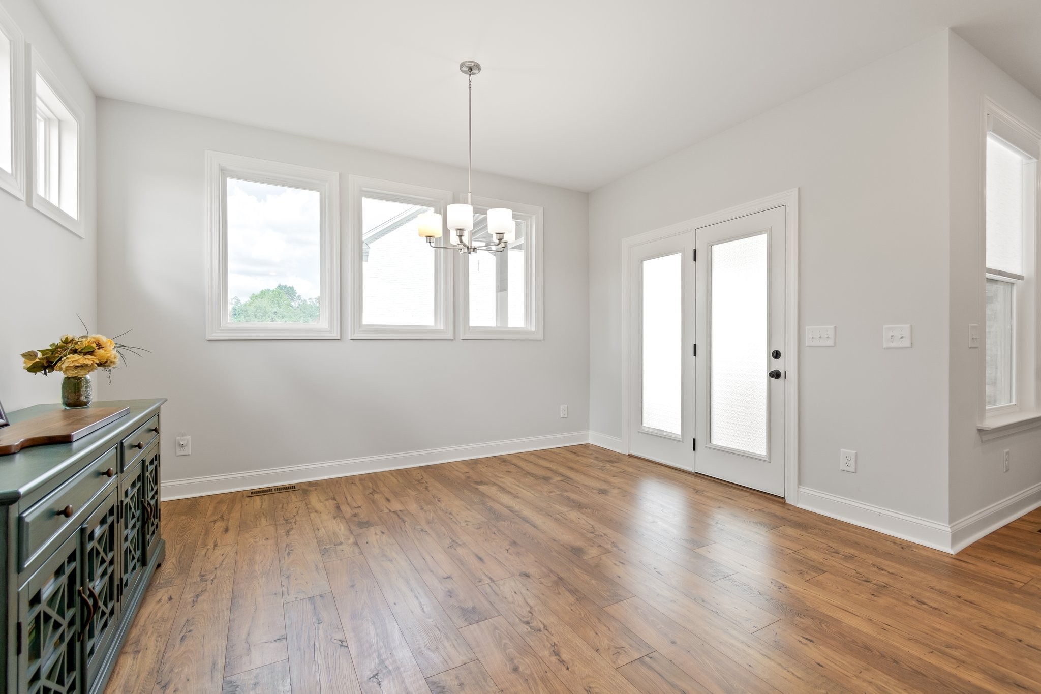 3031 Oxford Dr