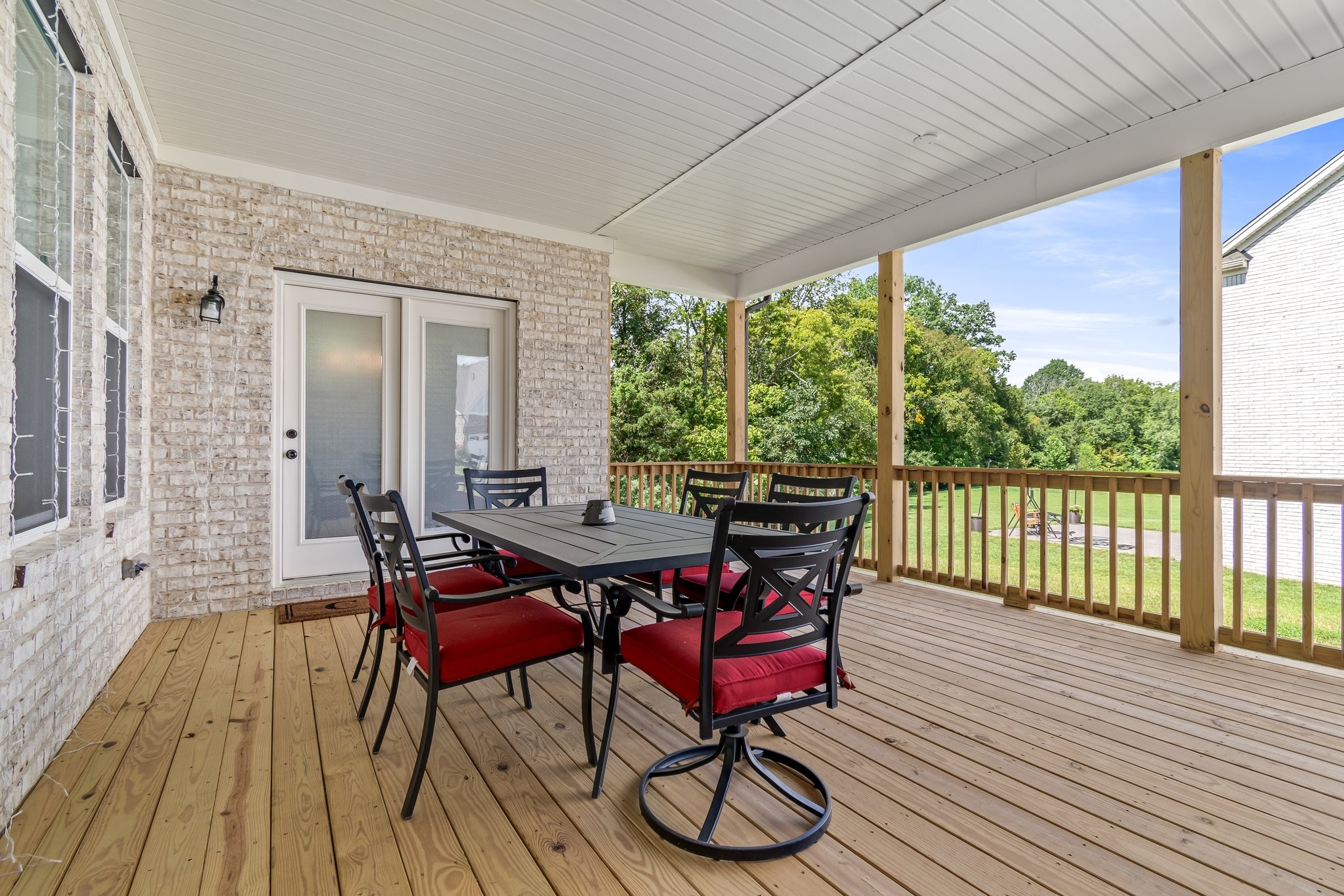 3031 Oxford Dr