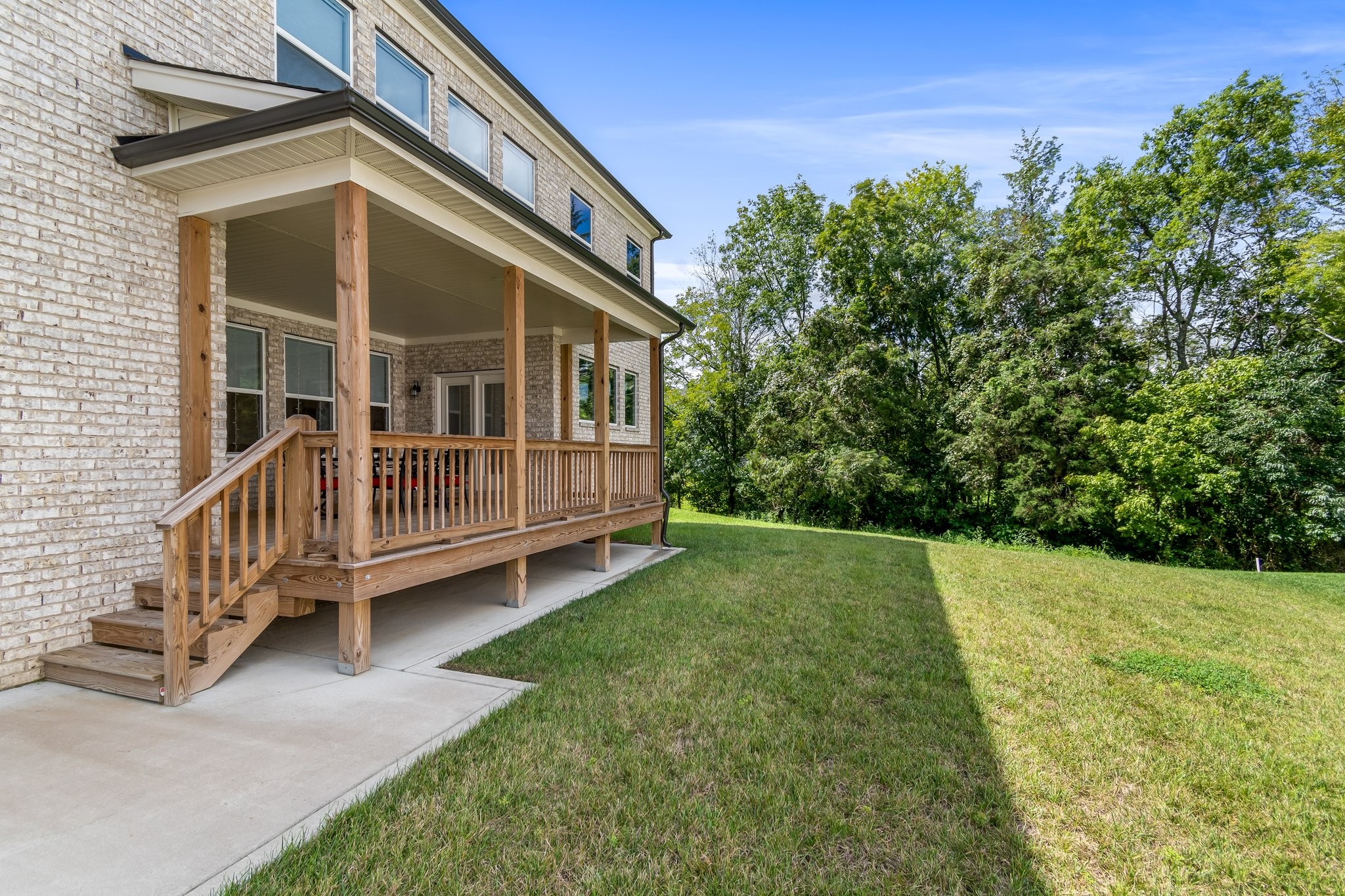 3031 Oxford Dr