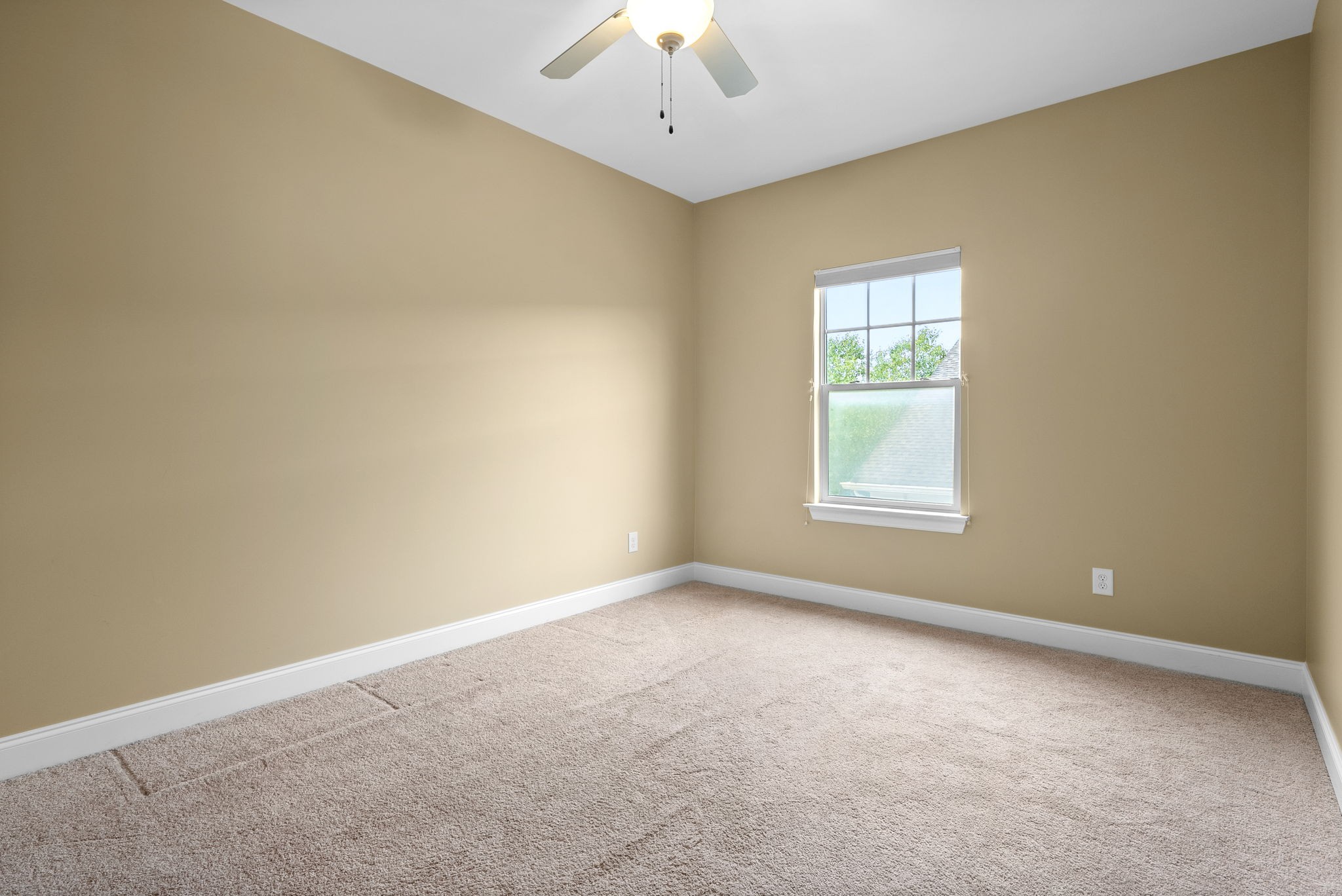 2334 Clare Park Dr