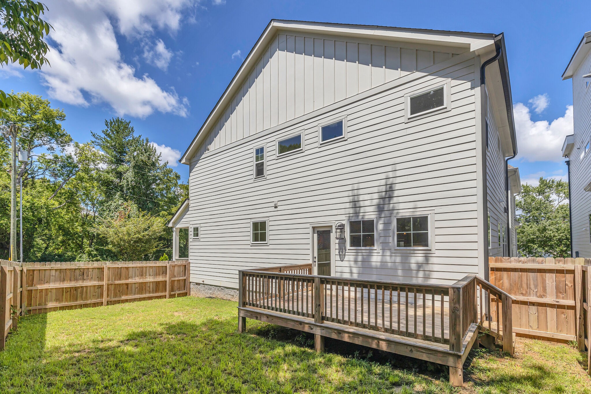 533 Waycross Dr
