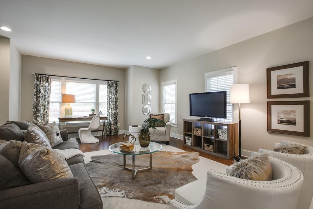 4007 Elkins Aly