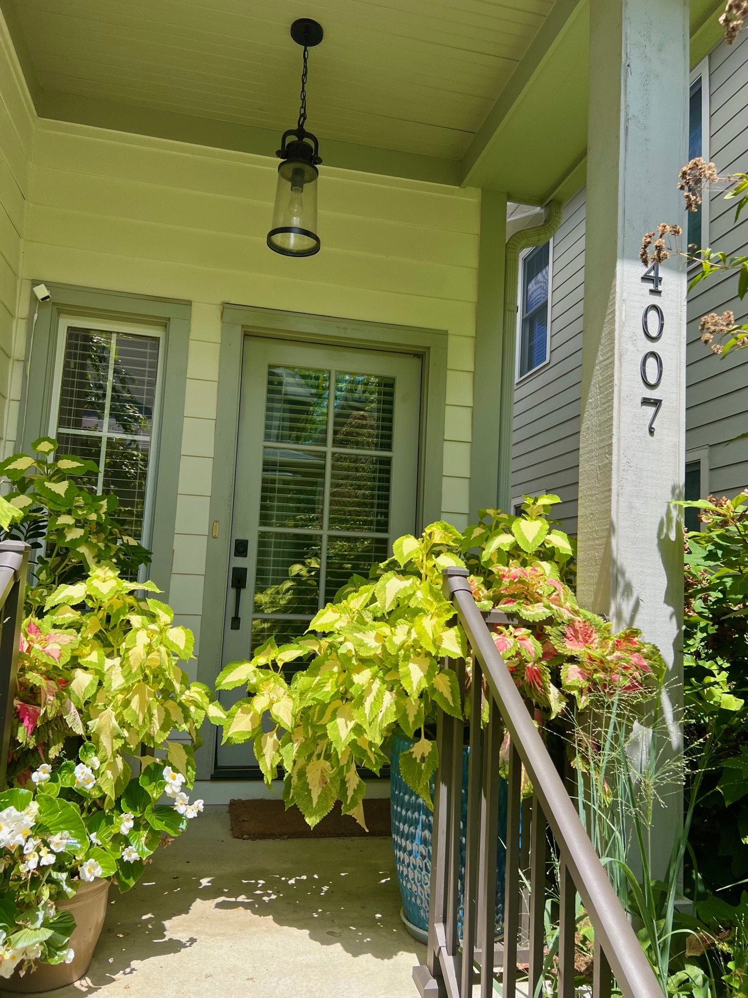 4007 Elkins Aly