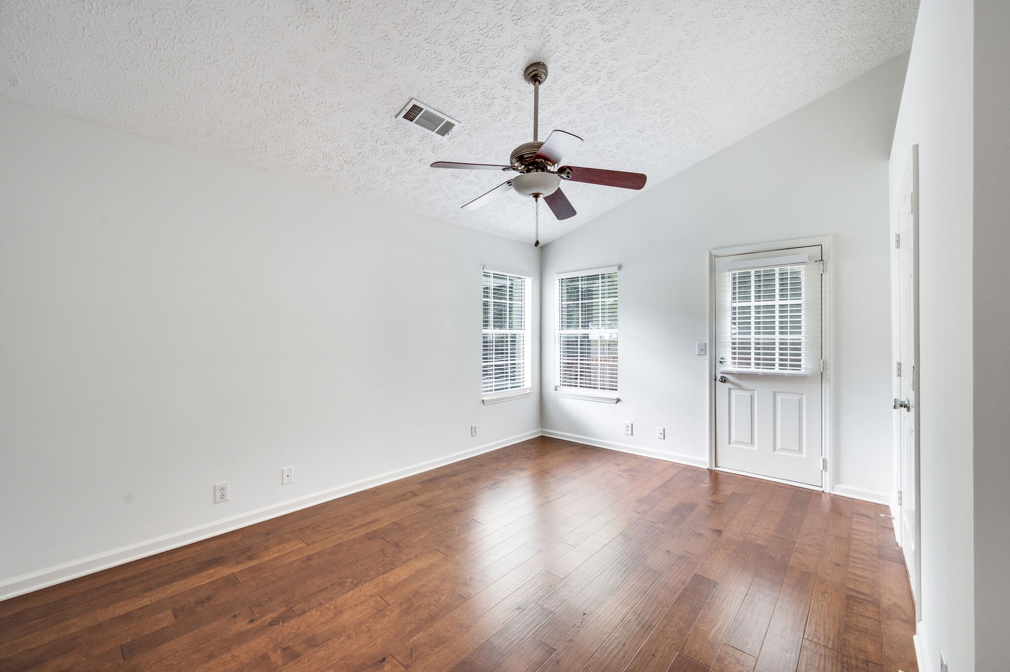 806 Brandyleigh Ct
