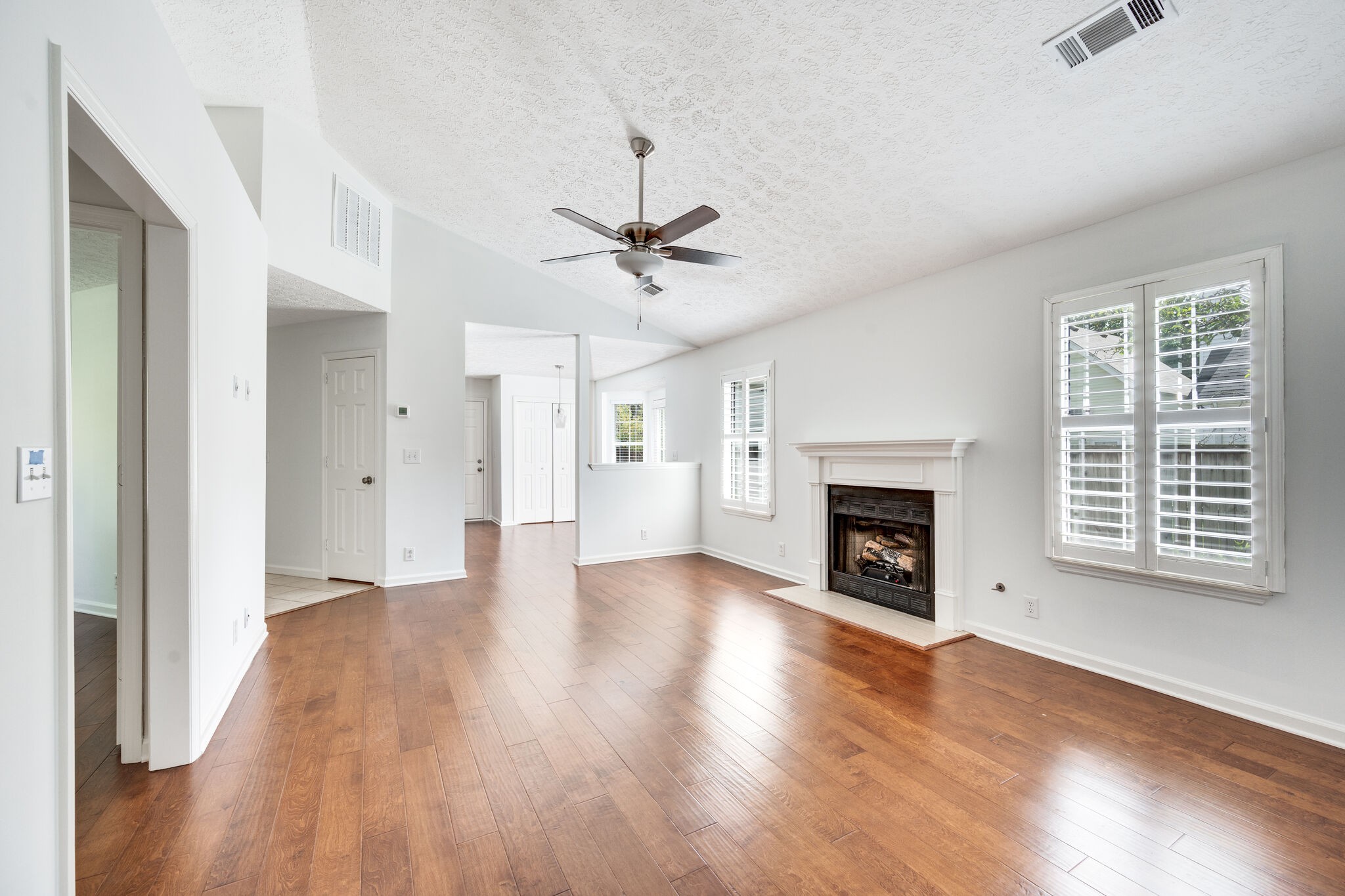 806 Brandyleigh Ct