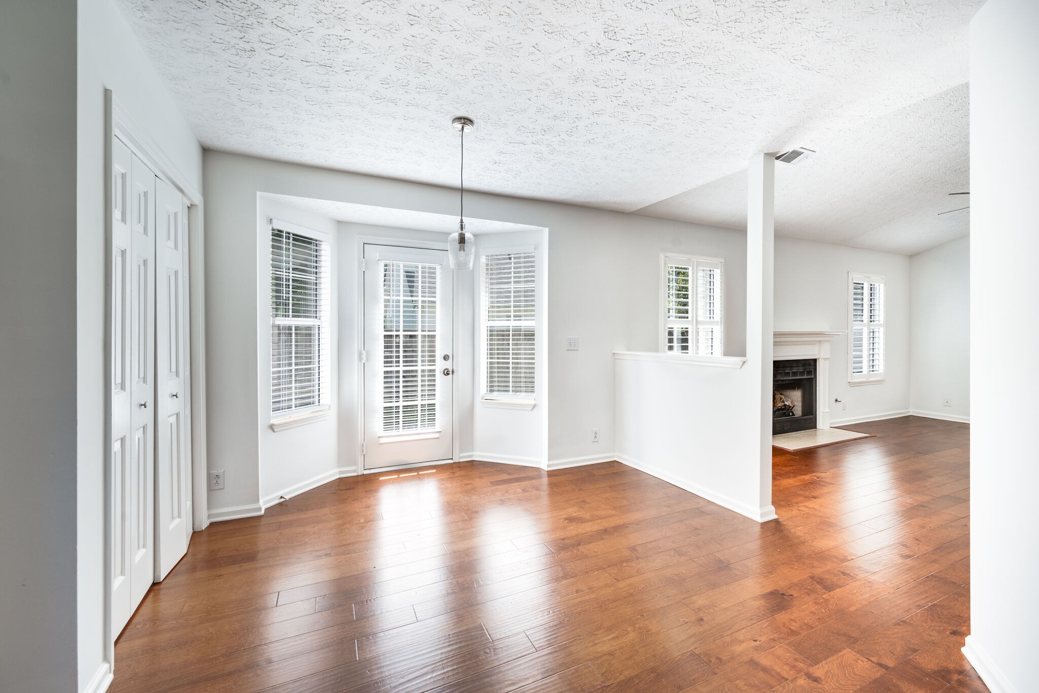 806 Brandyleigh Ct