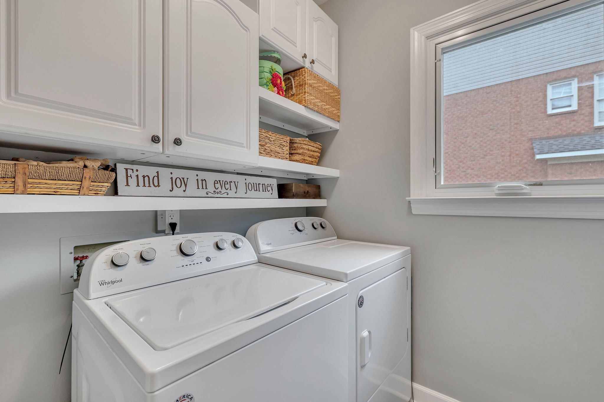65 Ravenwood Hills Cir