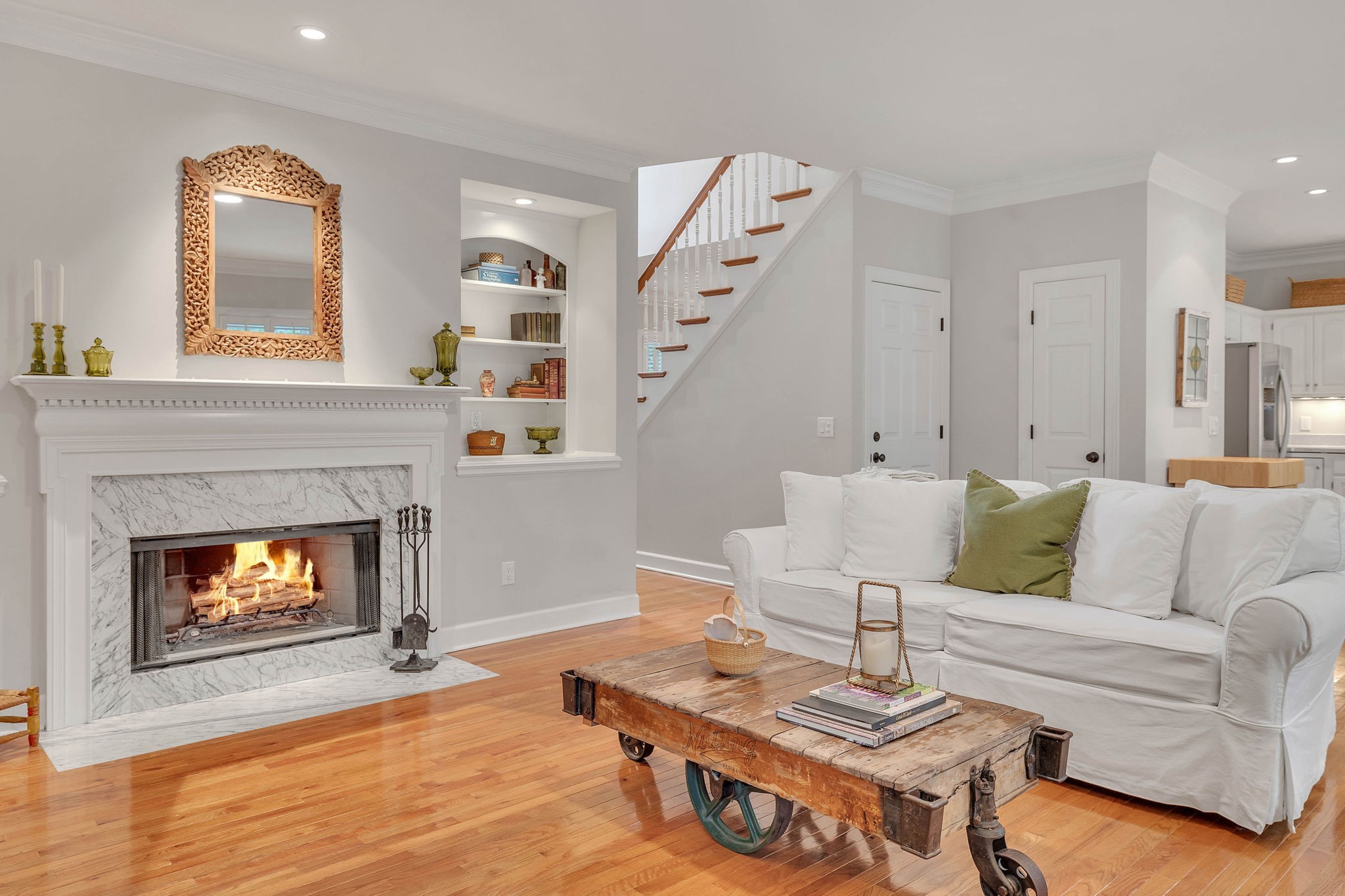 65 Ravenwood Hills Cir