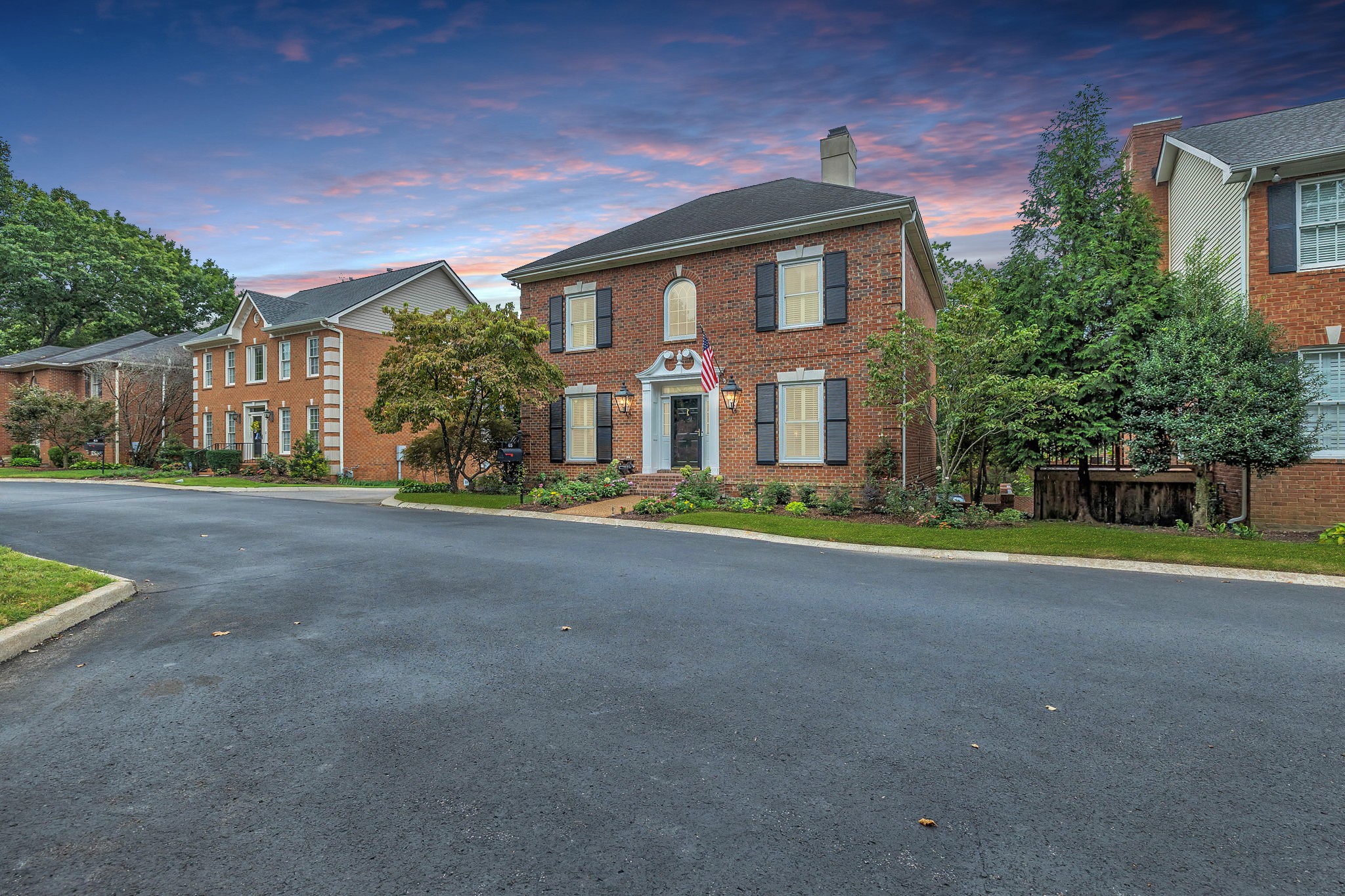 65 Ravenwood Hills Cir