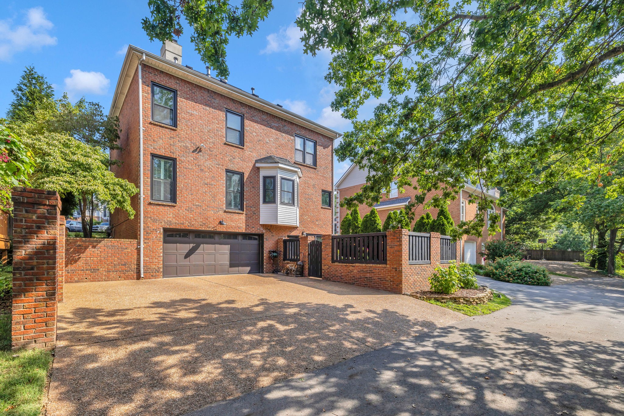65 Ravenwood Hills Cir