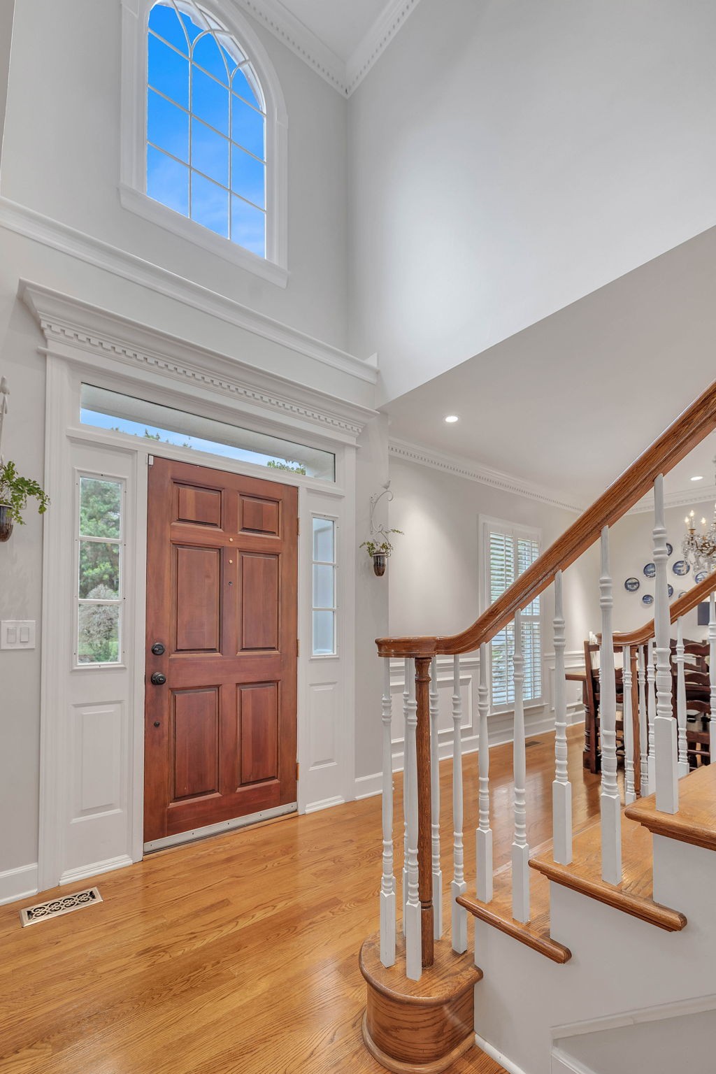 65 Ravenwood Hills Cir