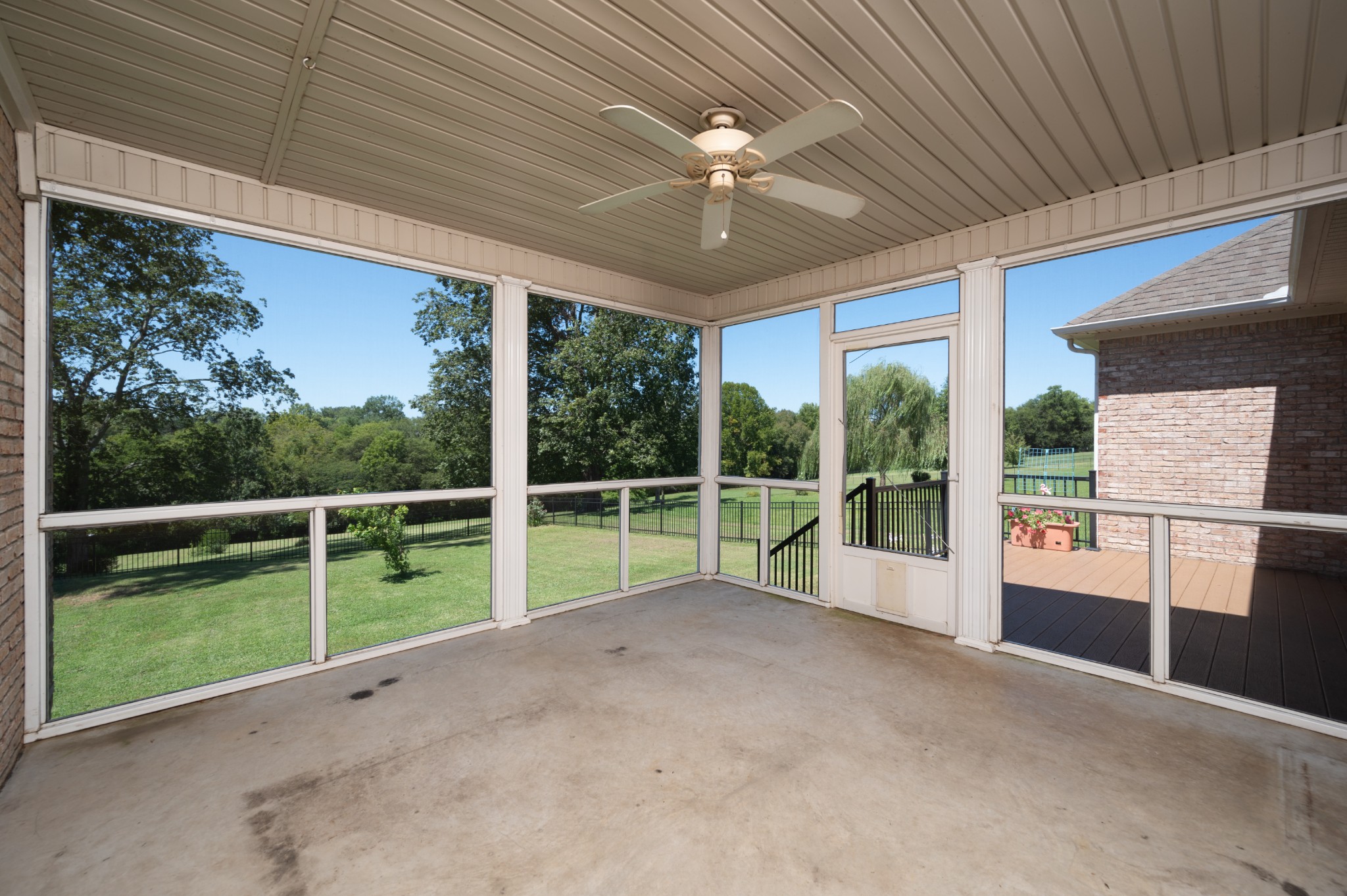 636 Delk Ln