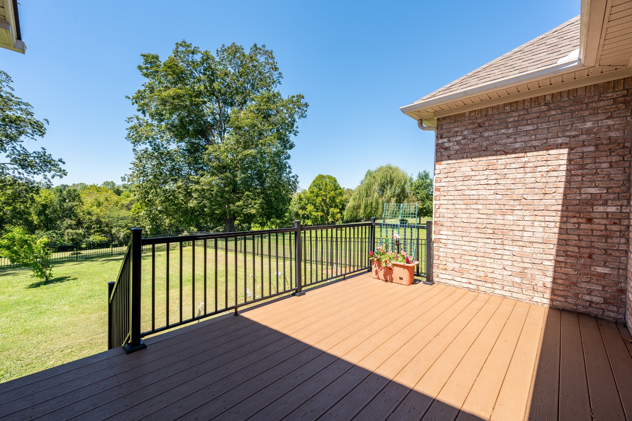 636 Delk Ln